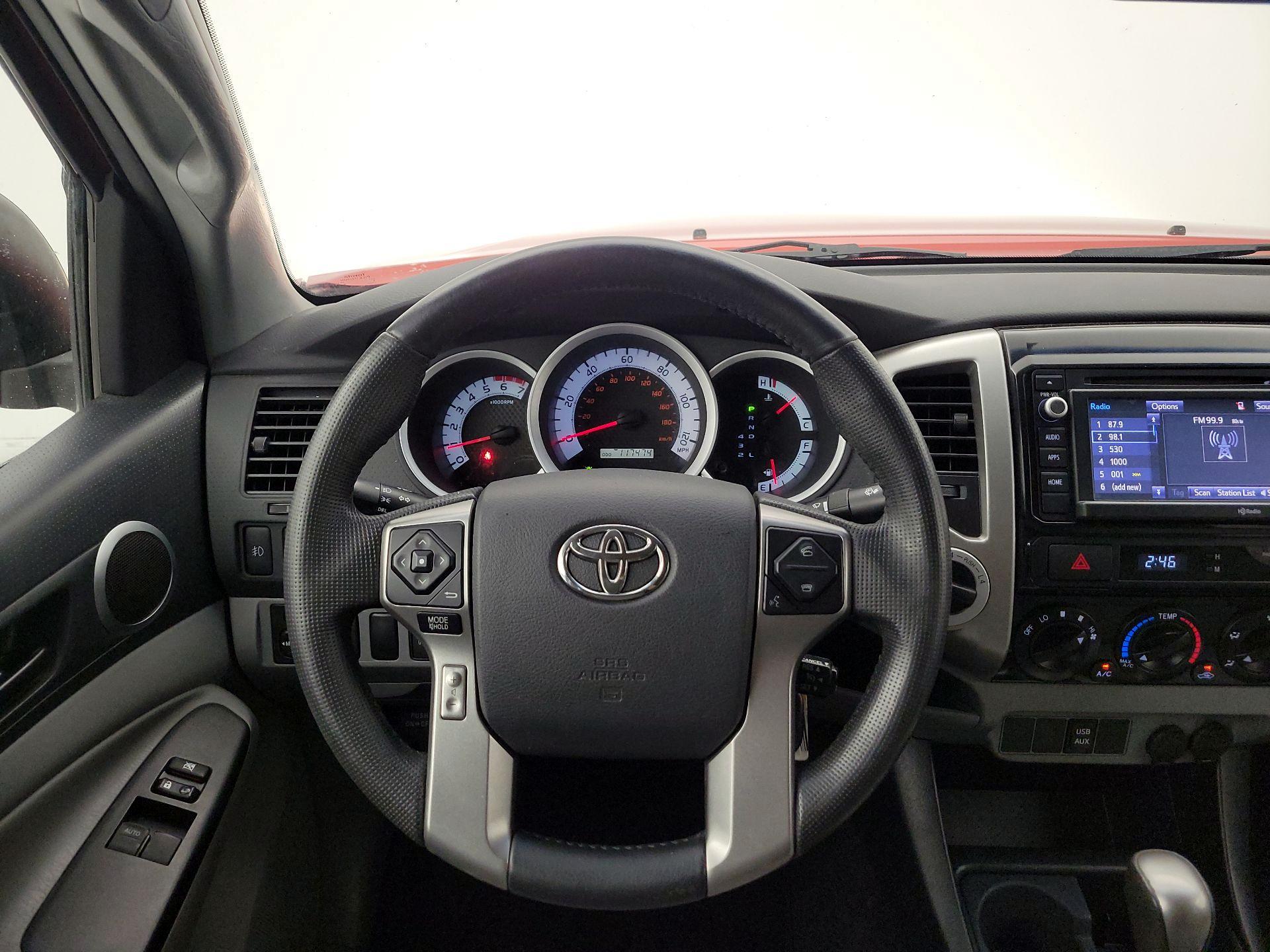 Thumbnail: 2014 Toyota Tacoma - 10