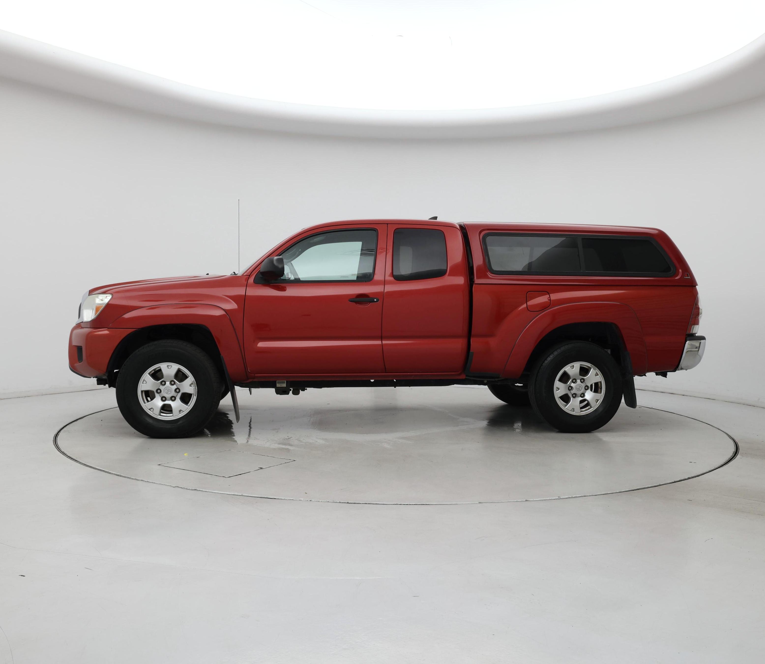 Thumbnail: 2014 Toyota Tacoma - 3