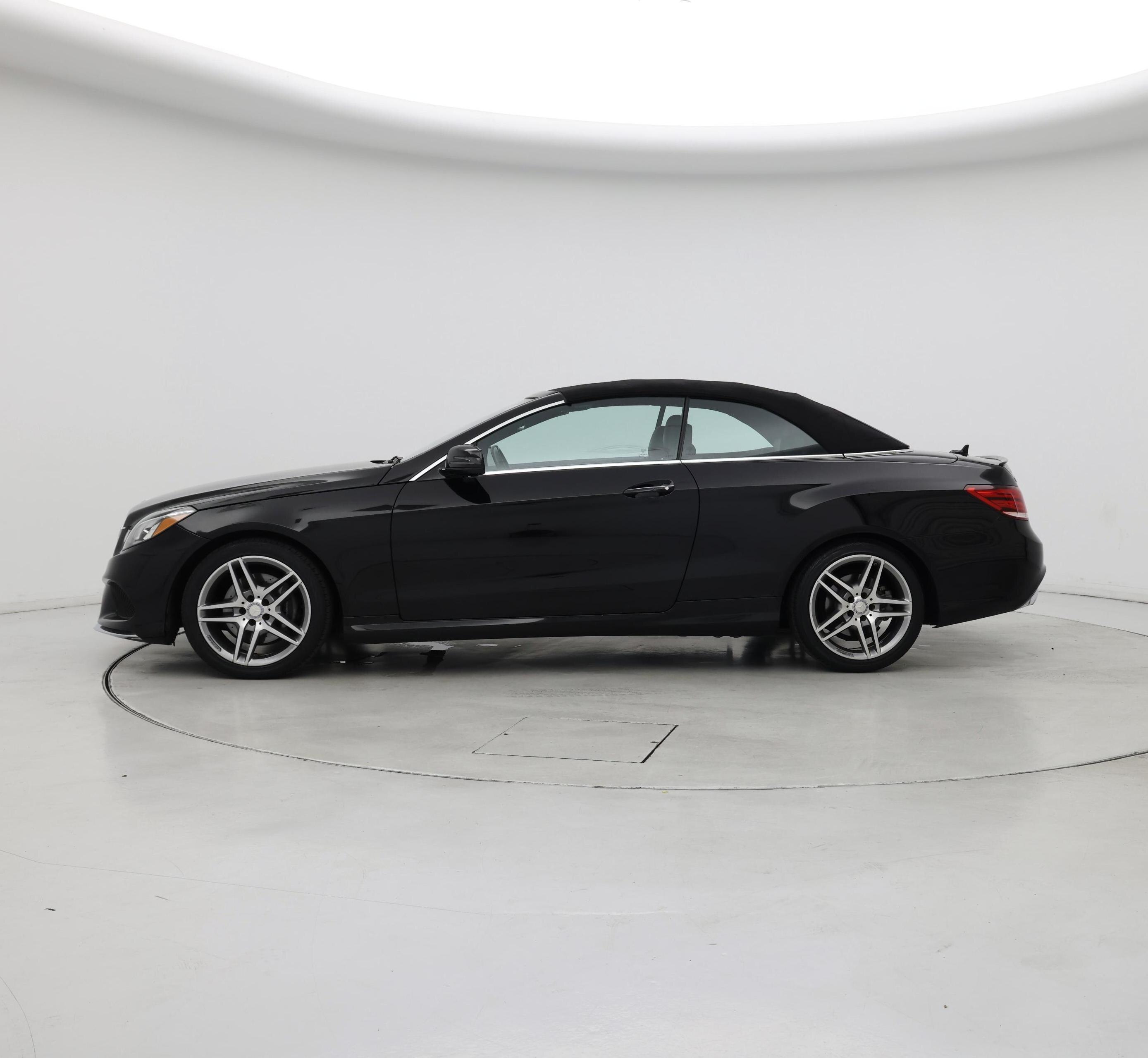 Thumbnail: 2017 Mercedes-Benz E-Class - 3