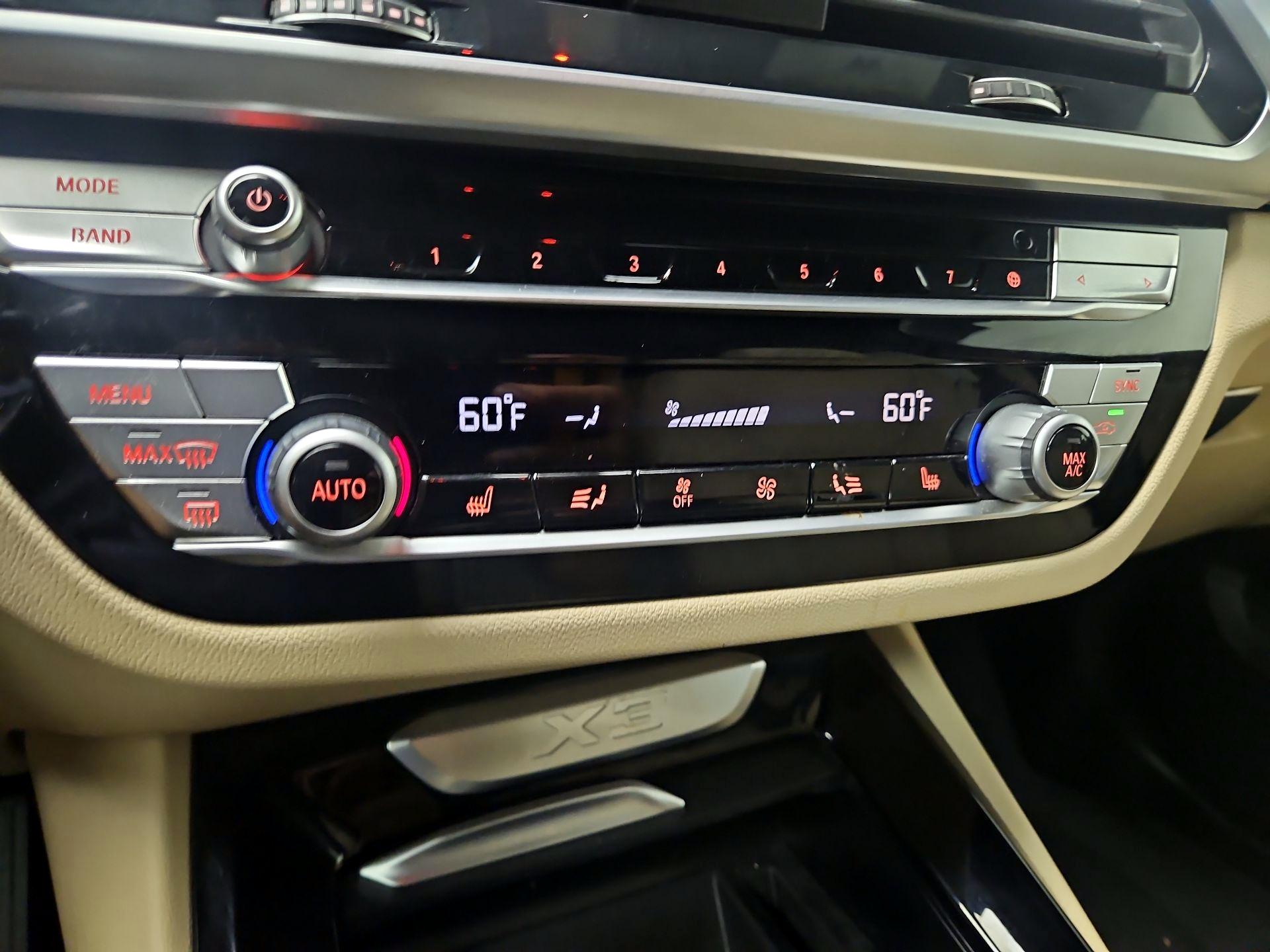 Thumbnail: 2021 BMW X3 - 15