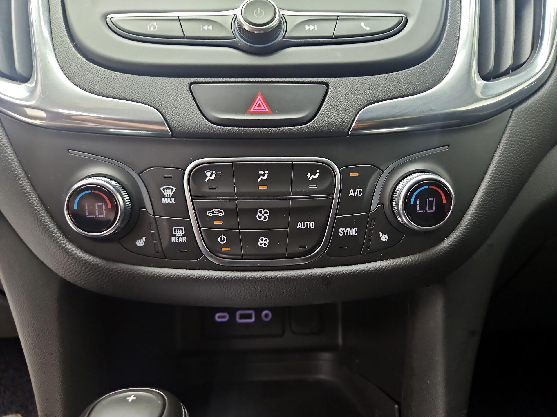 Thumbnail: 2020 Chevrolet Equinox - 14