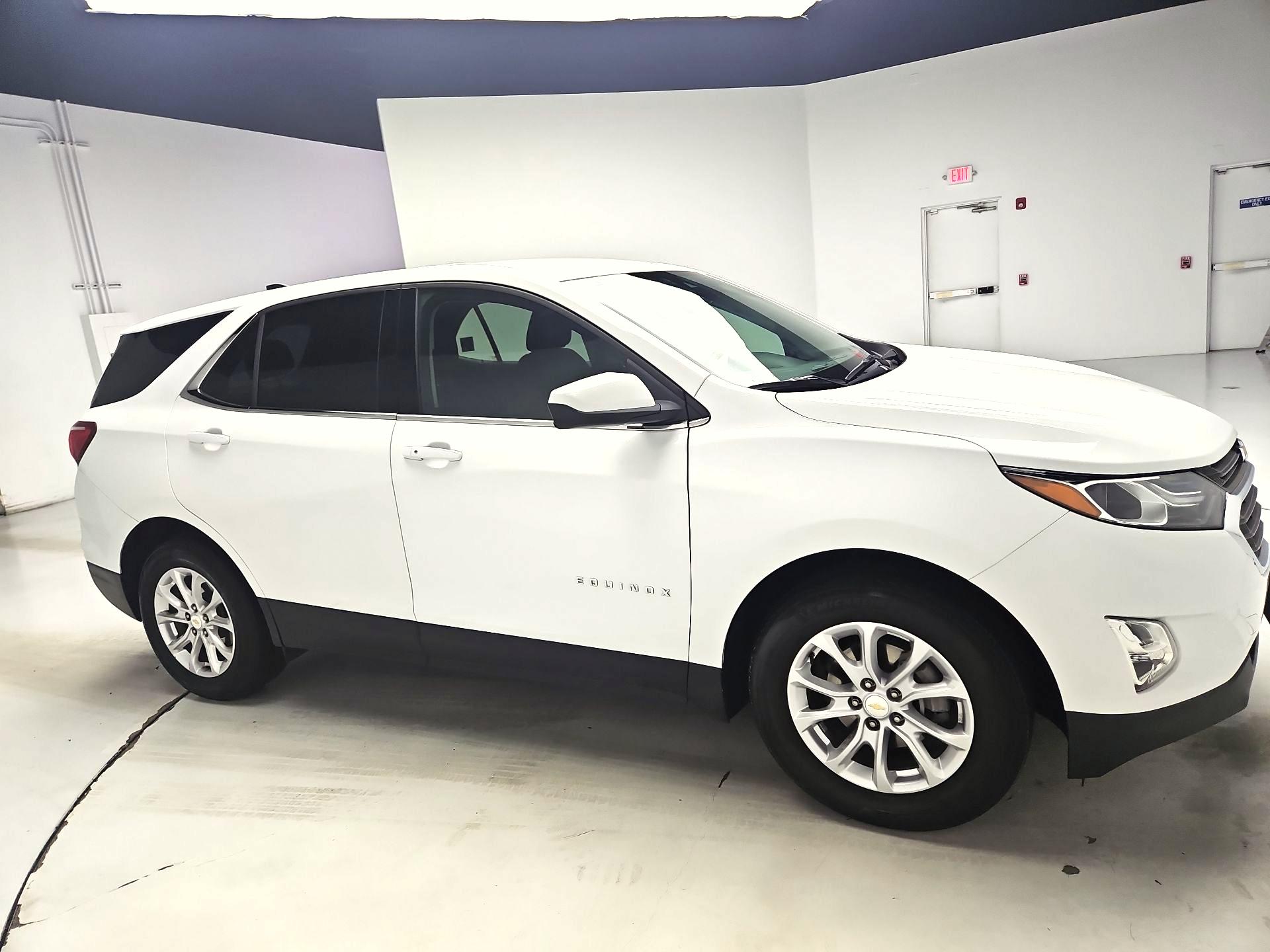 Thumbnail: 2020 Chevrolet Equinox - 4