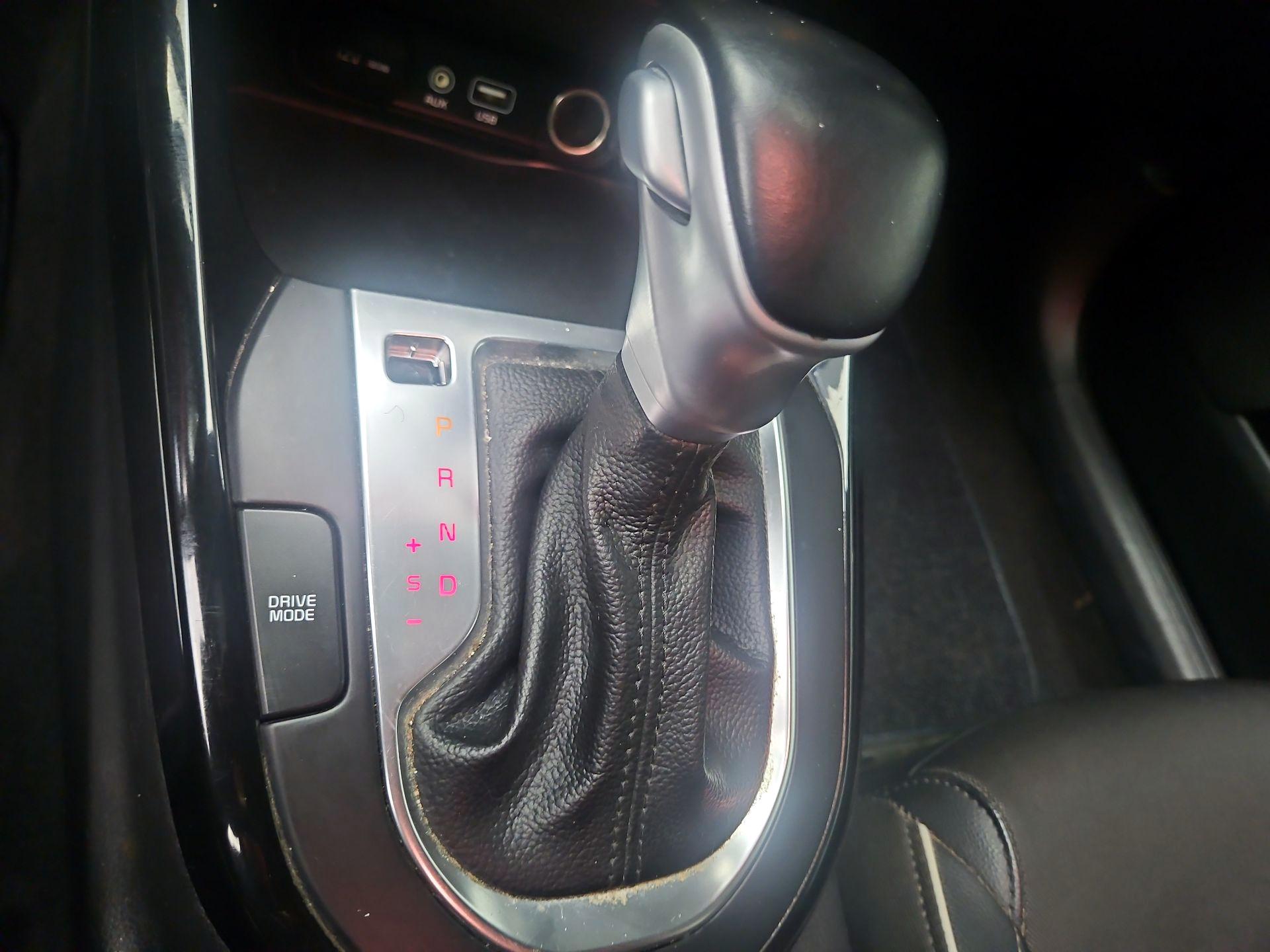 Thumbnail: 2021 Kia Forte - 15