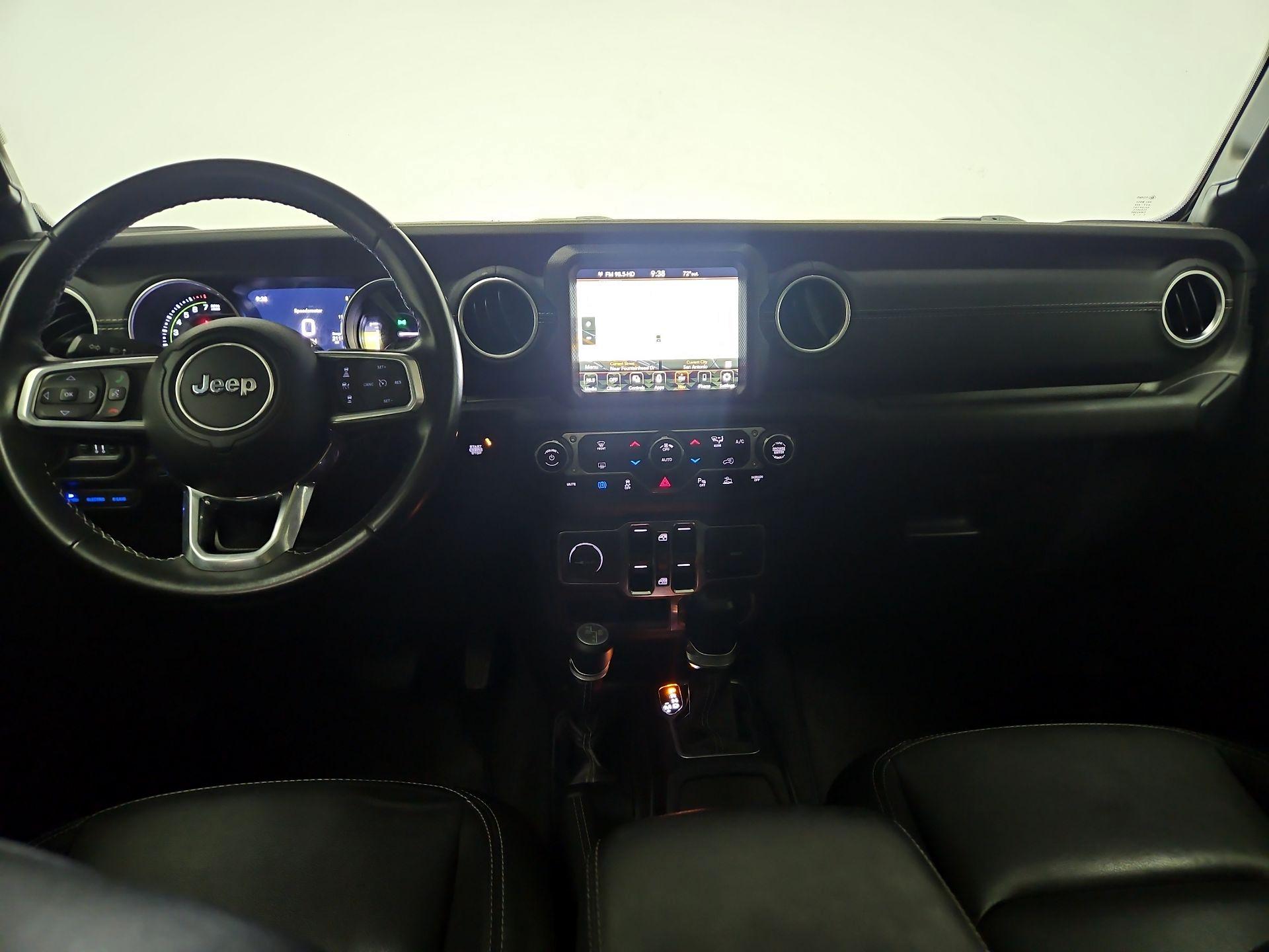 Thumbnail: 2021 Jeep Wrangler - 9