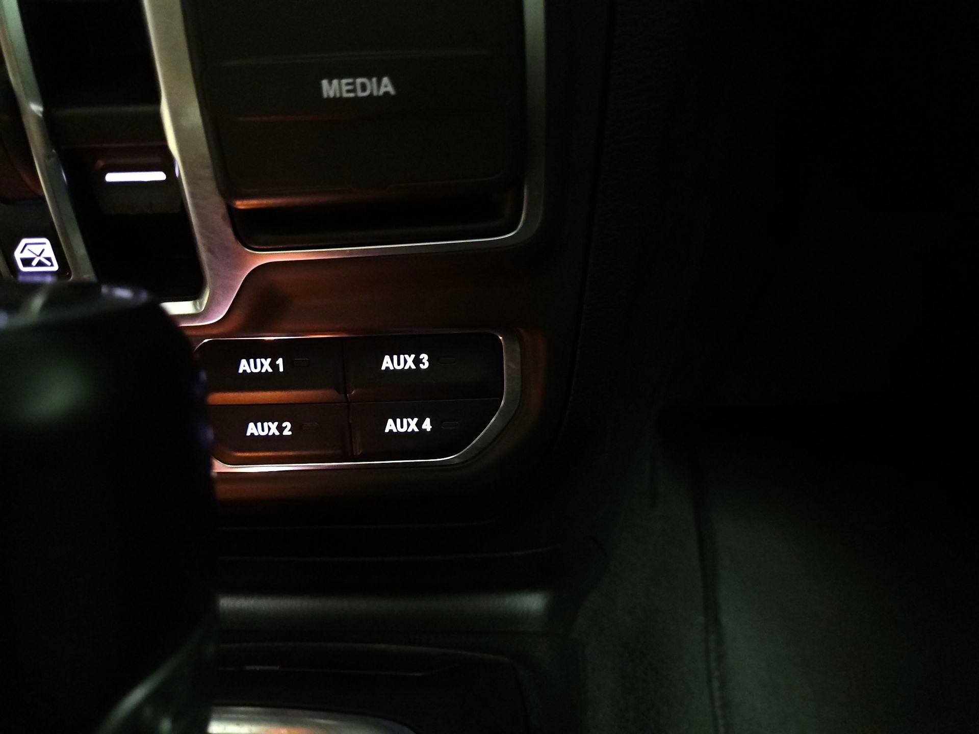 Thumbnail: 2021 Jeep Wrangler - 19