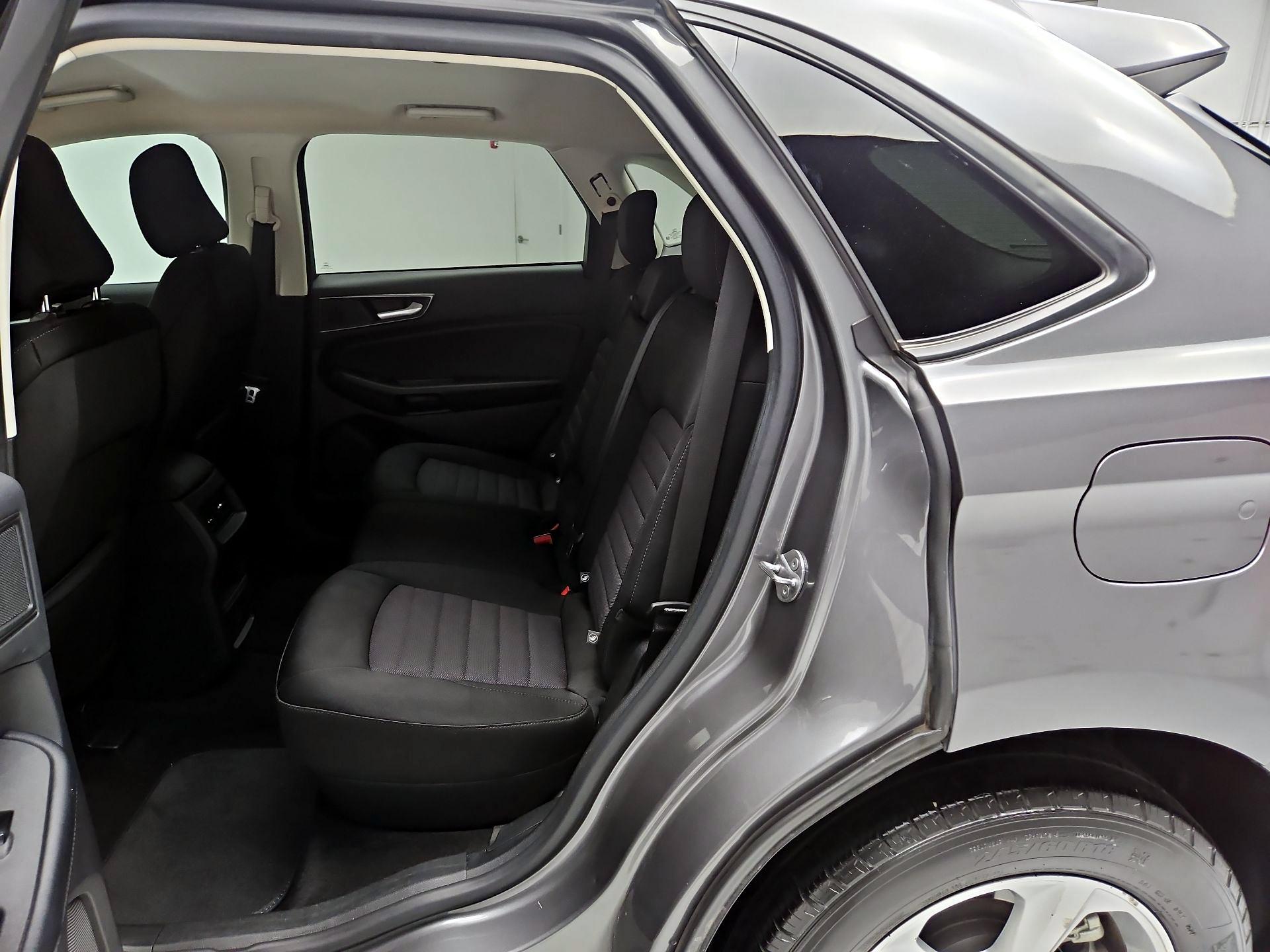 Thumbnail: 2022 Ford Edge - 17