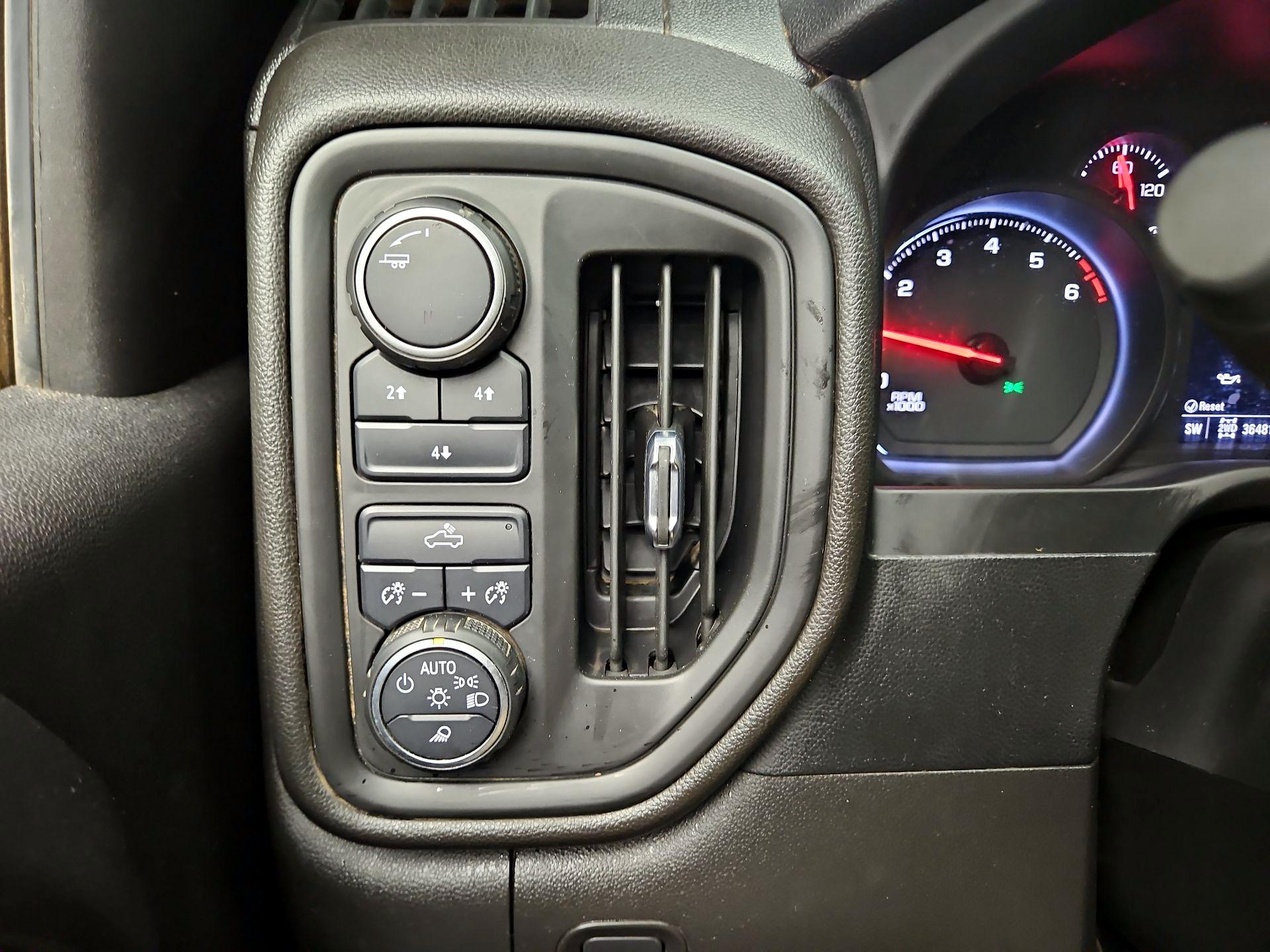 Thumbnail: 2023 Chevrolet Silverado 2500 - 13