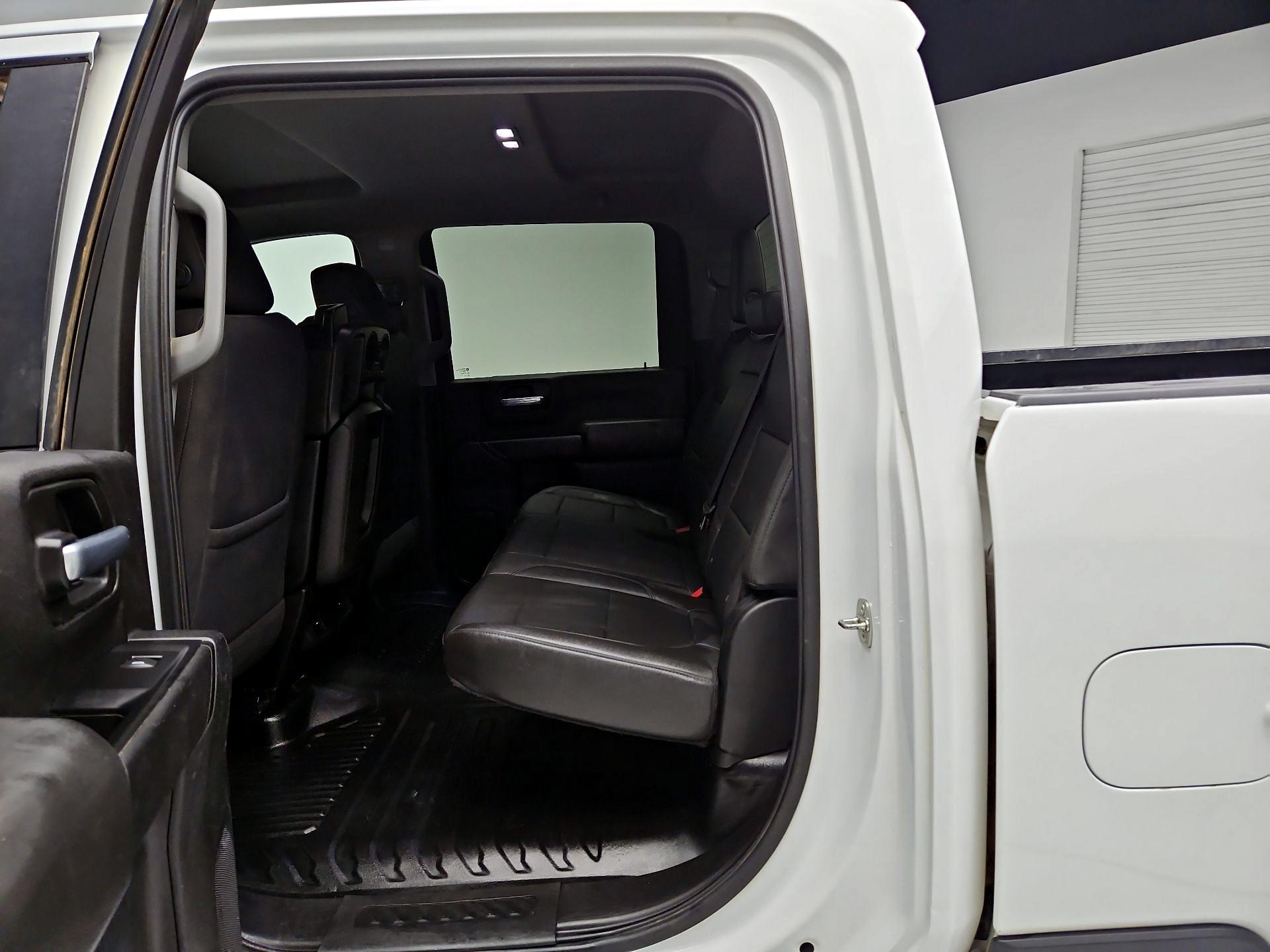 Thumbnail: 2023 Chevrolet Silverado 2500 - 19