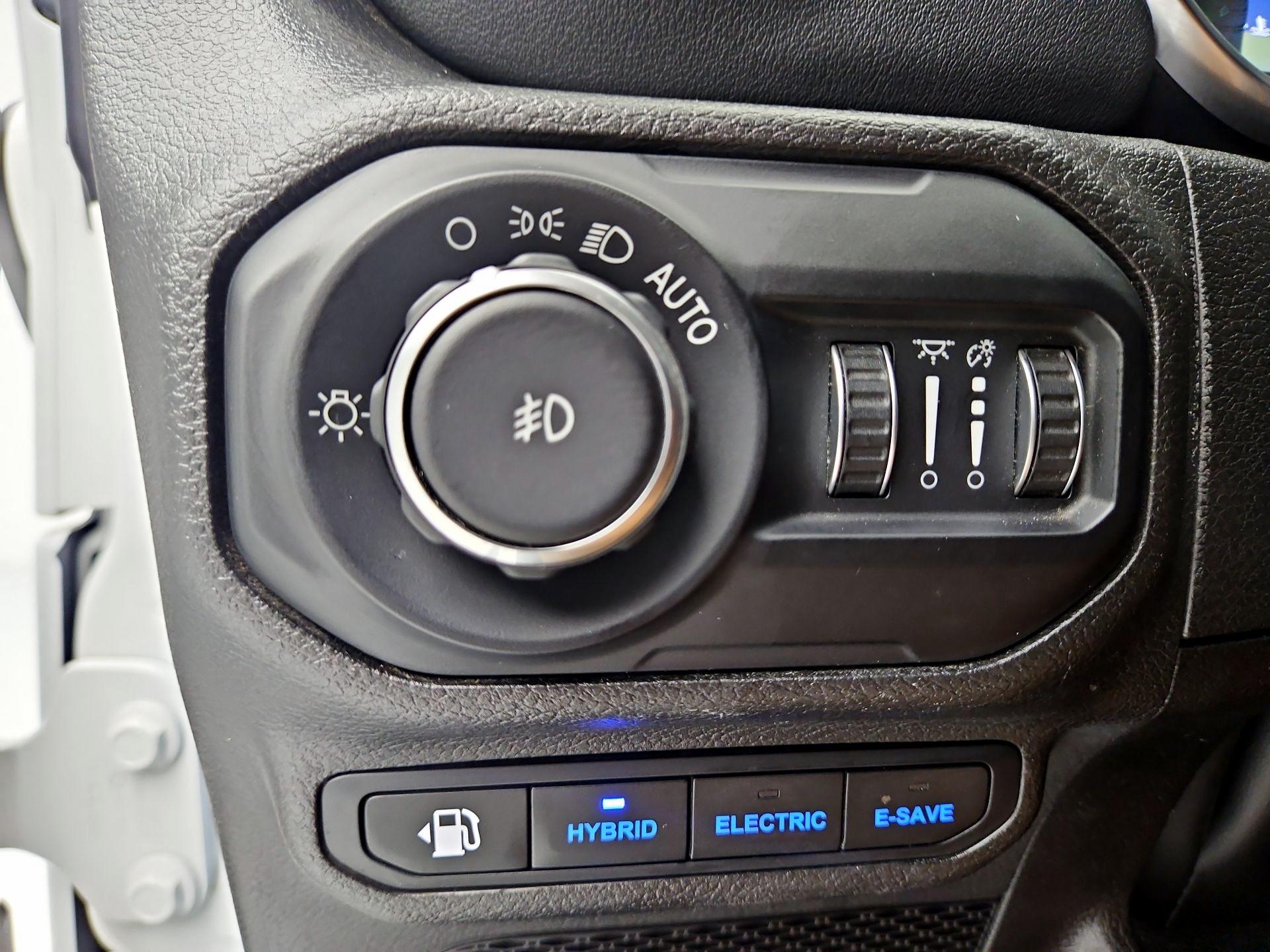 Thumbnail: 2022 Jeep Wrangler - 11