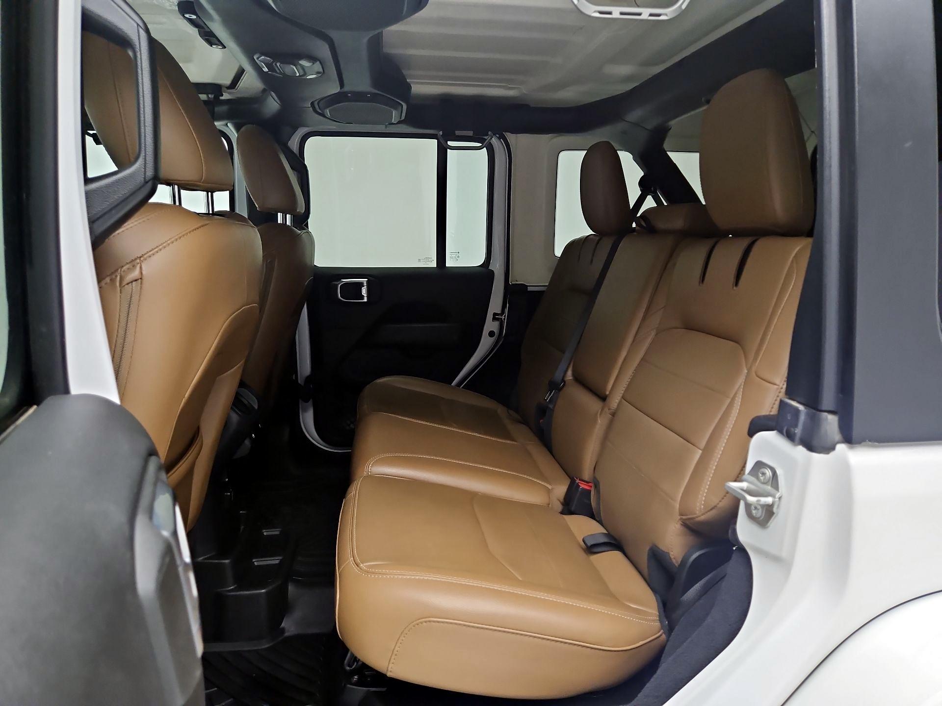 Thumbnail: 2022 Jeep Wrangler - 18