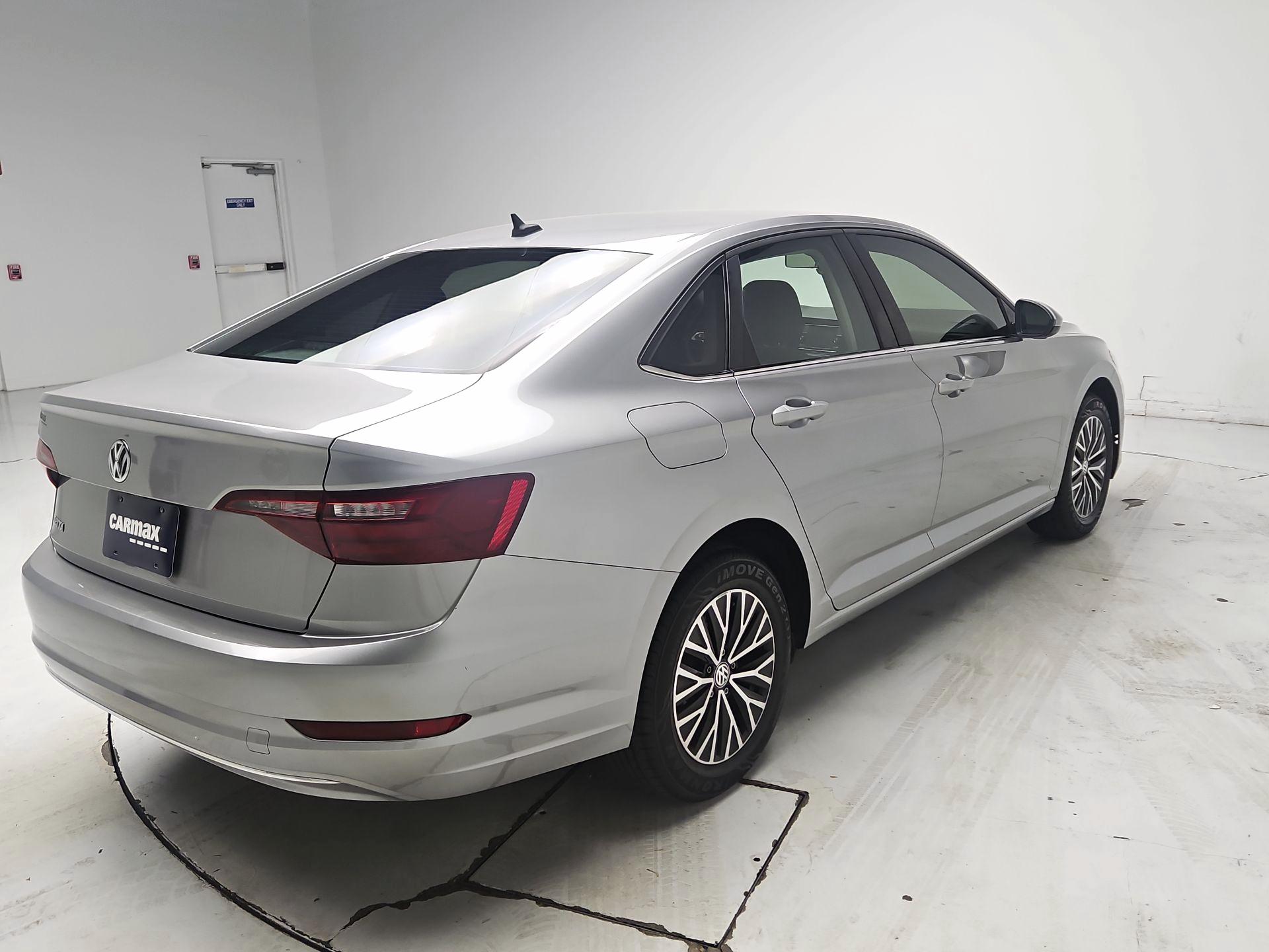 Thumbnail: 2021 Volkswagen Jetta - 5