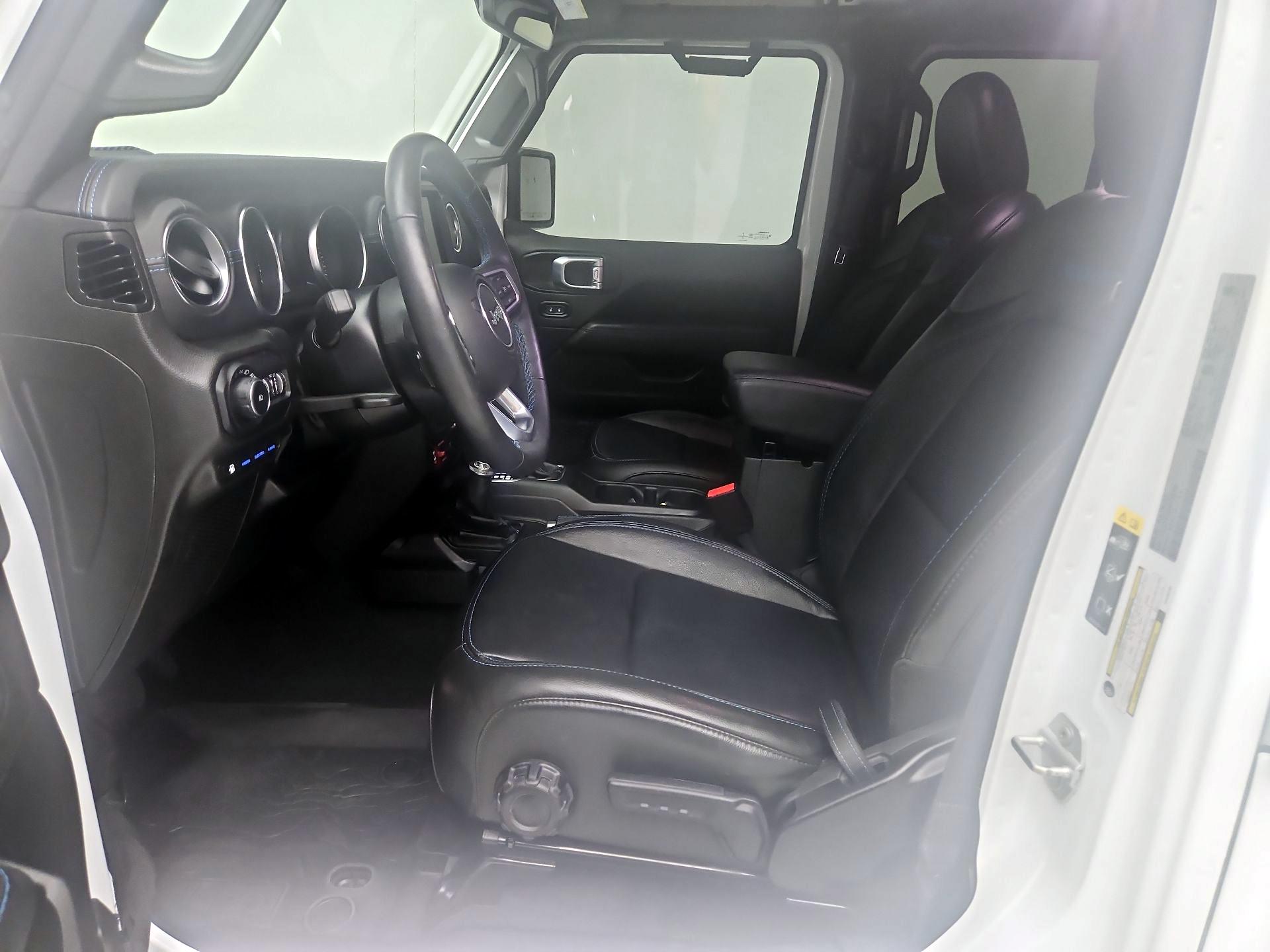 Thumbnail: 2022 Jeep Wrangler - 9
