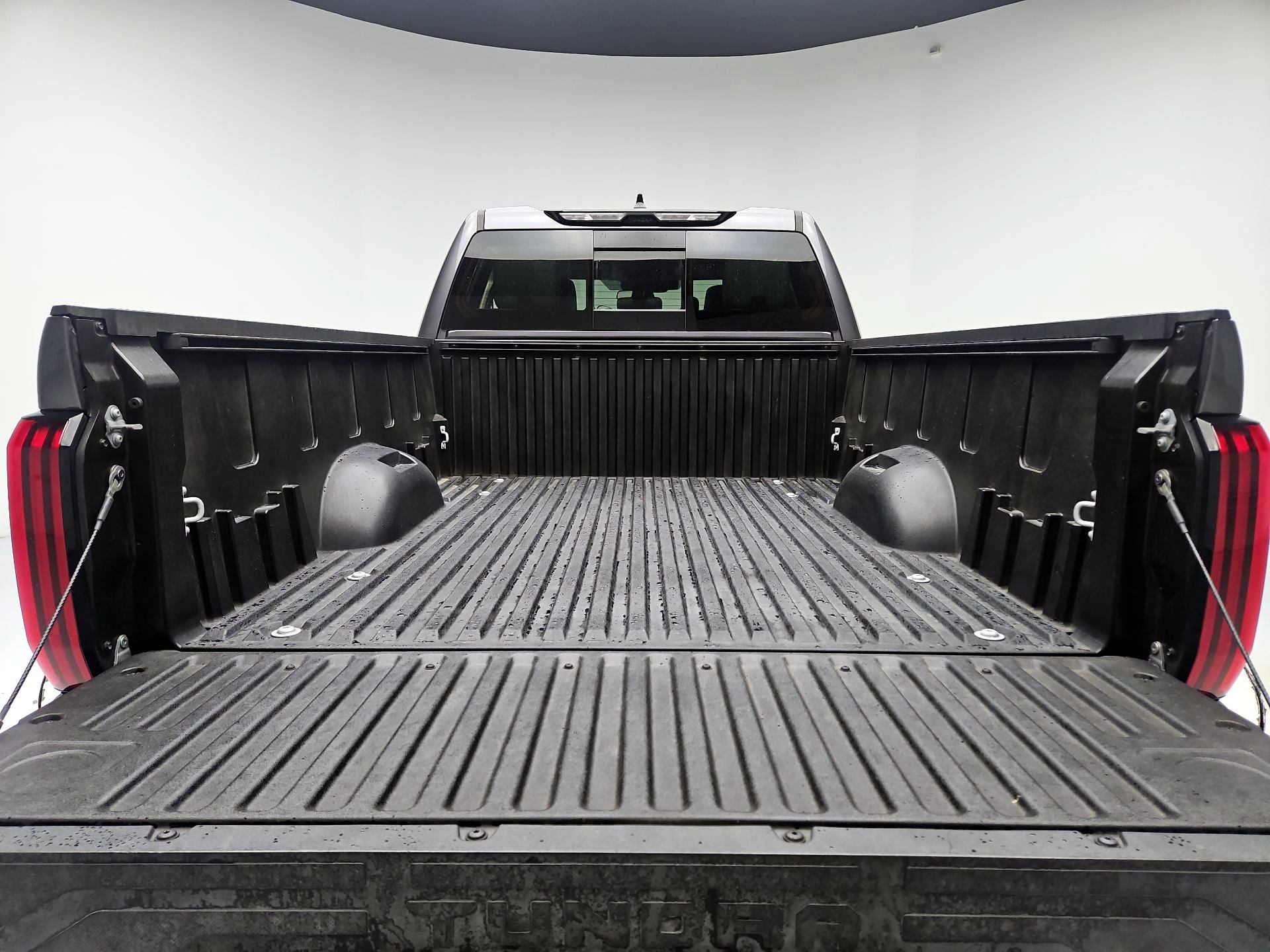 Thumbnail: 2023 Toyota Tundra - 18