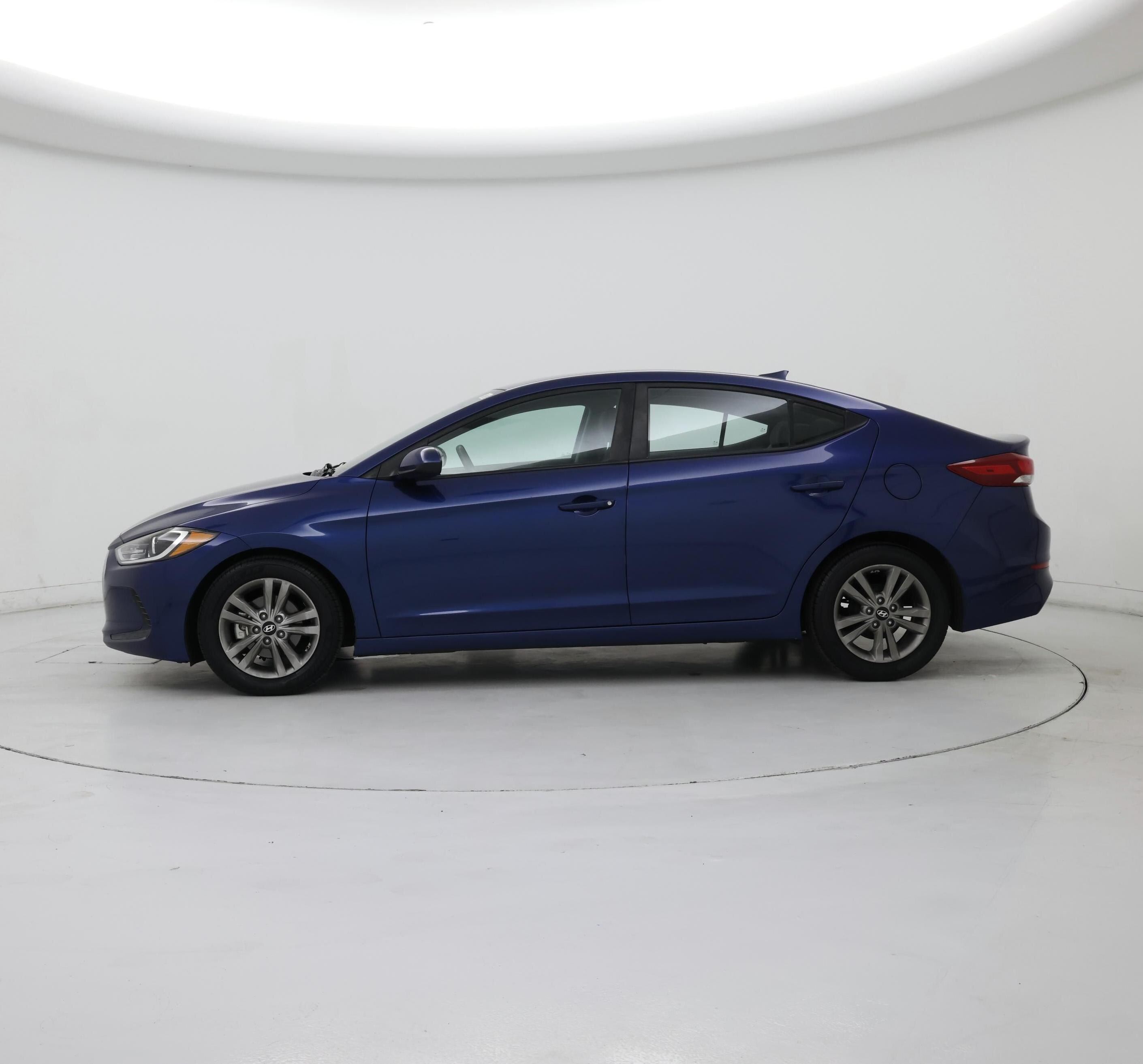 Thumbnail: 2017 Hyundai Elantra - 3