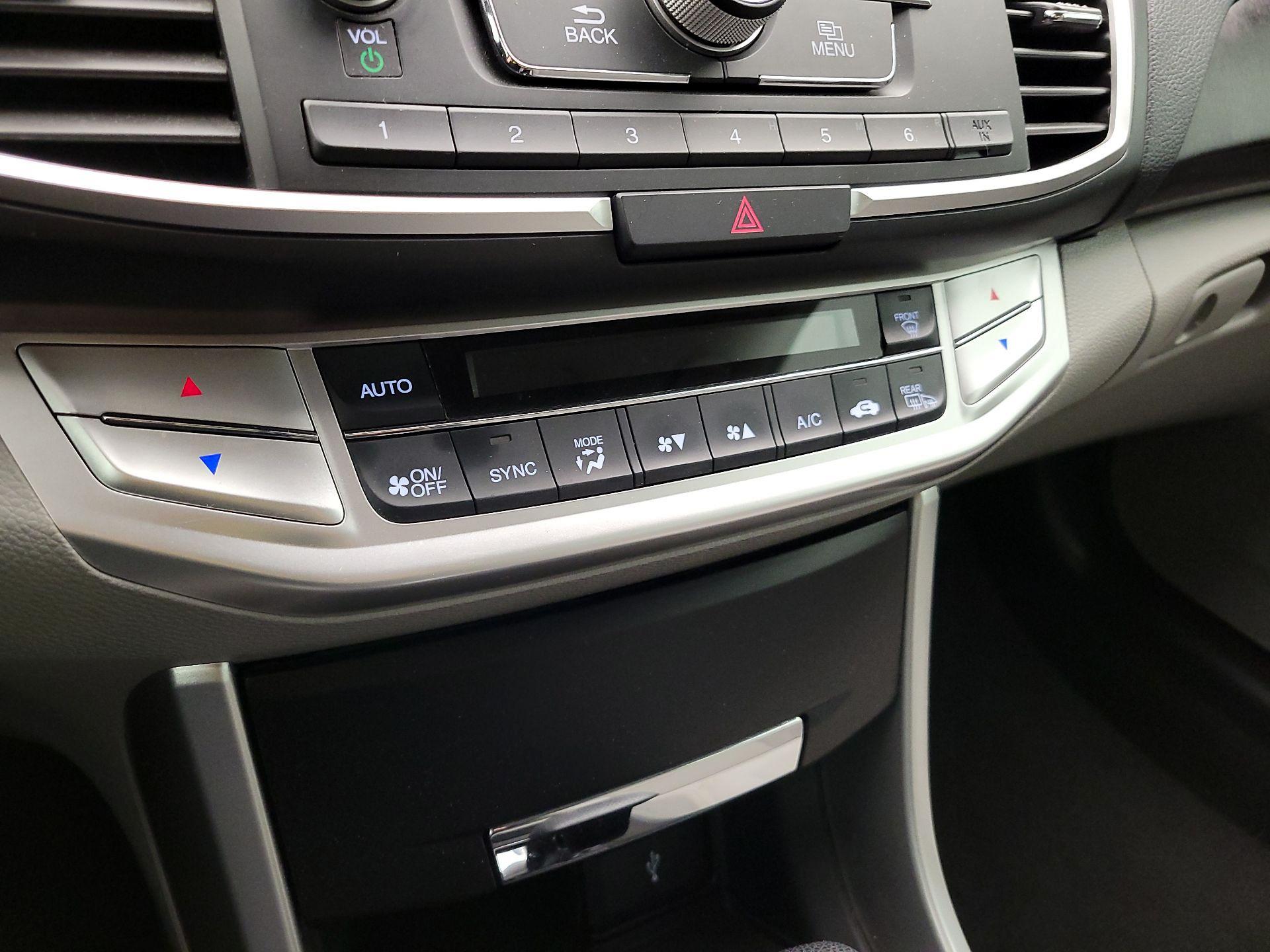 Thumbnail: 2014 Honda Accord - 16