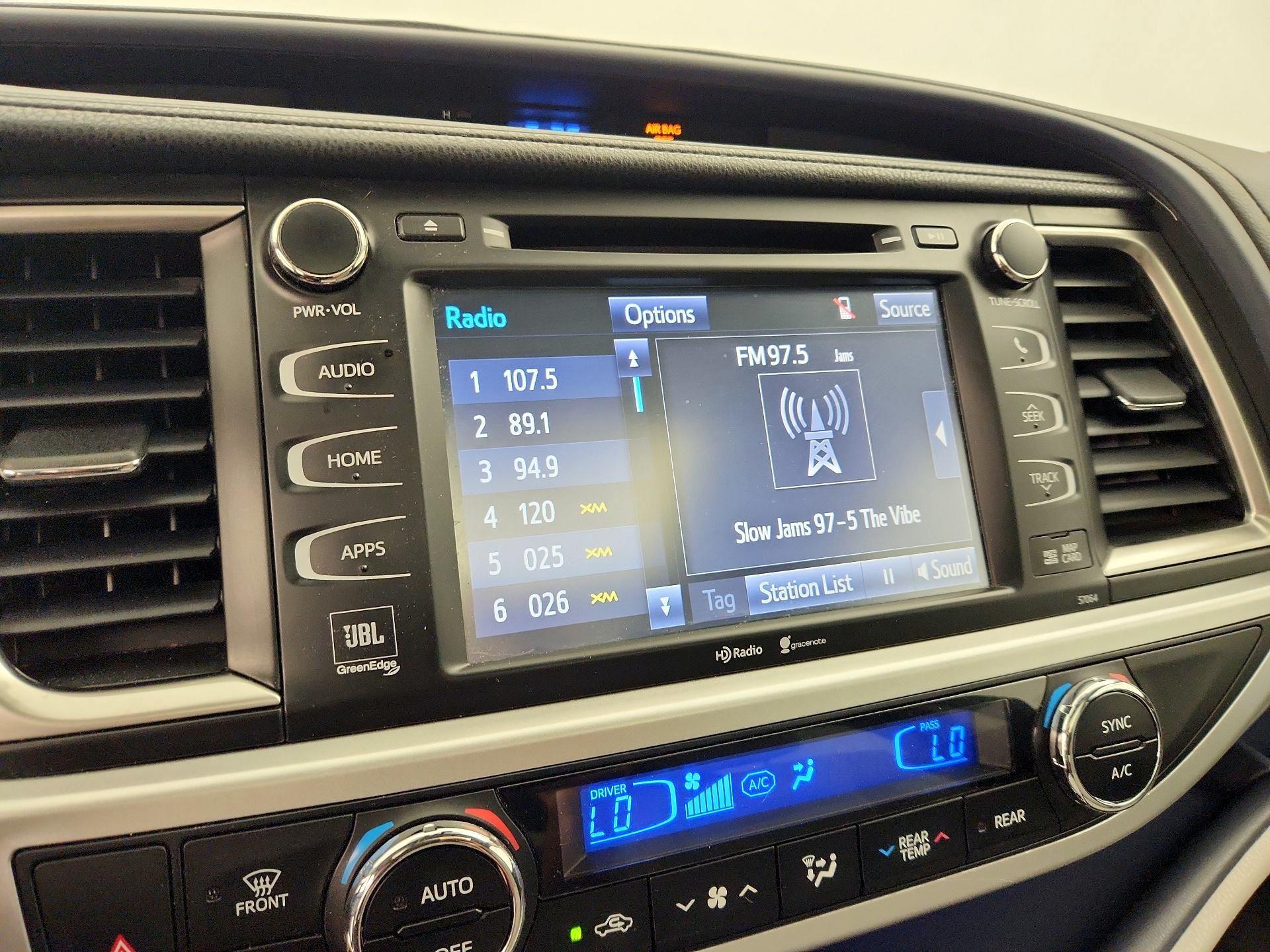 Thumbnail: 2014 Toyota Highlander - 15