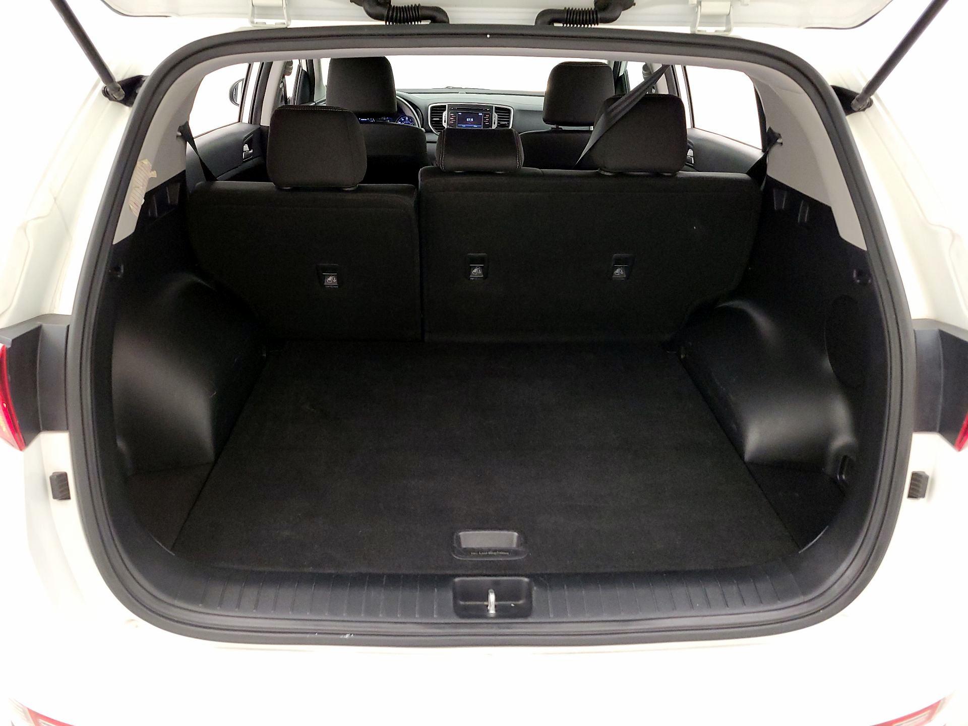 Thumbnail: 2019 Kia Sportage - 20