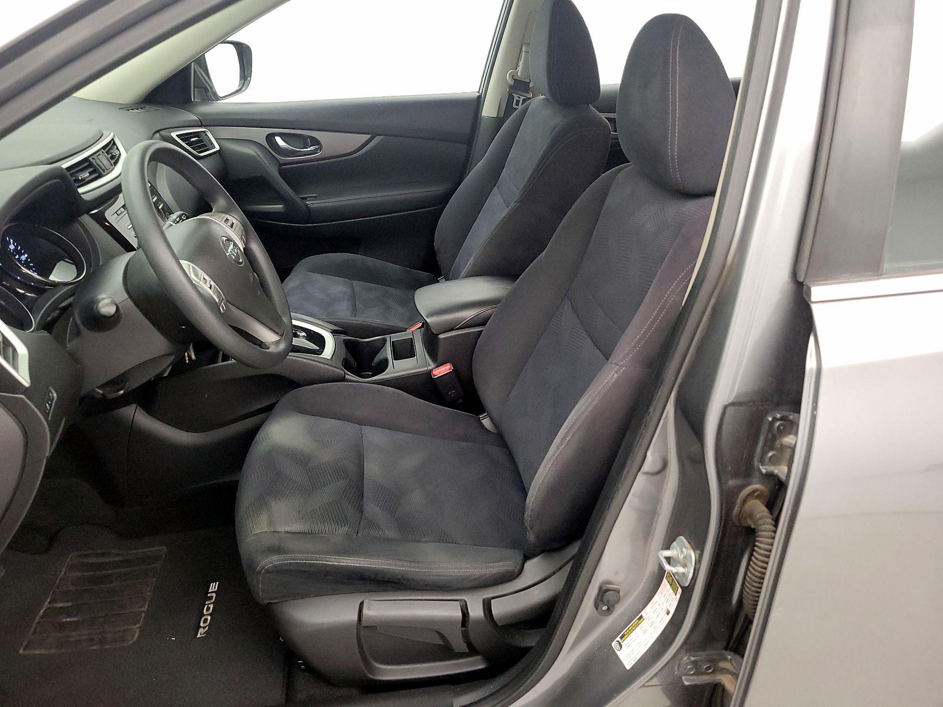Thumbnail: 2016 Nissan Rogue - 11