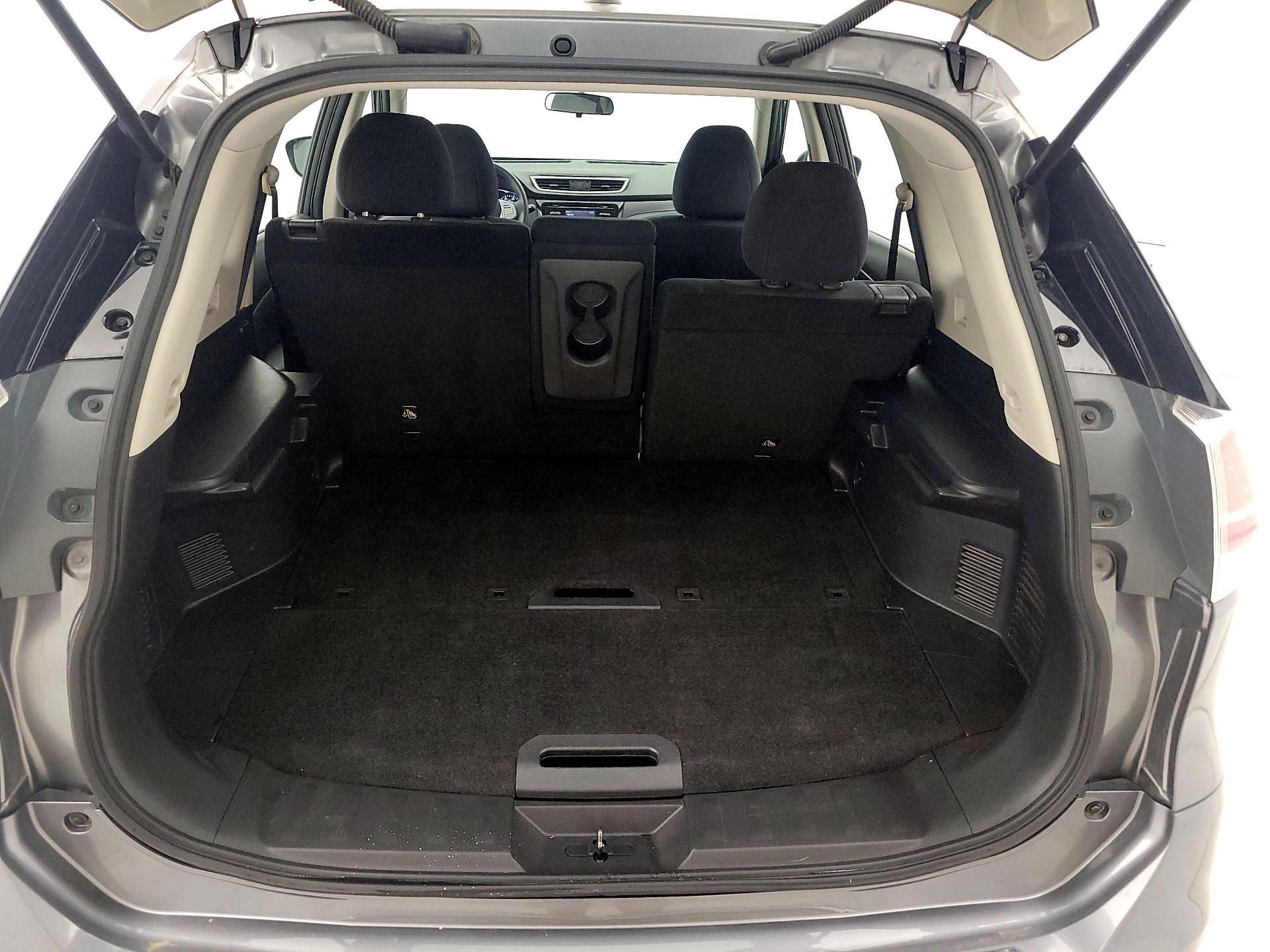 Thumbnail: 2016 Nissan Rogue - 20