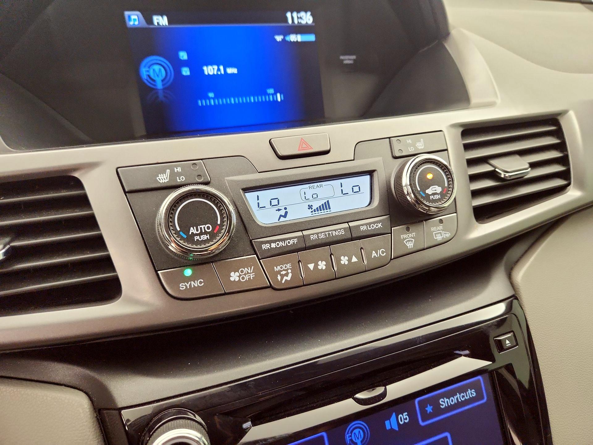 Thumbnail: 2014 Honda Odyssey - 16