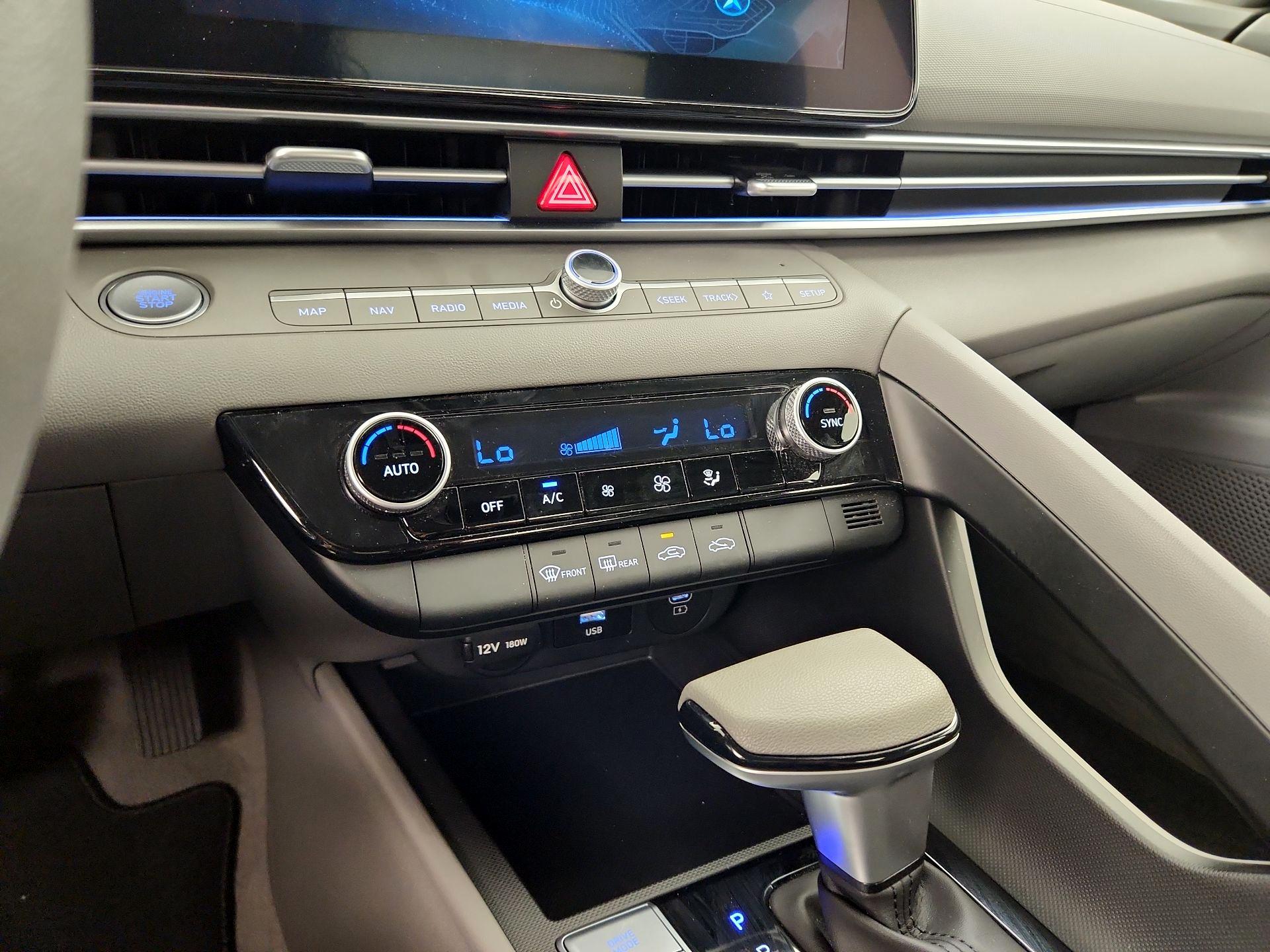 Thumbnail: 2024 Hyundai Elantra - 17