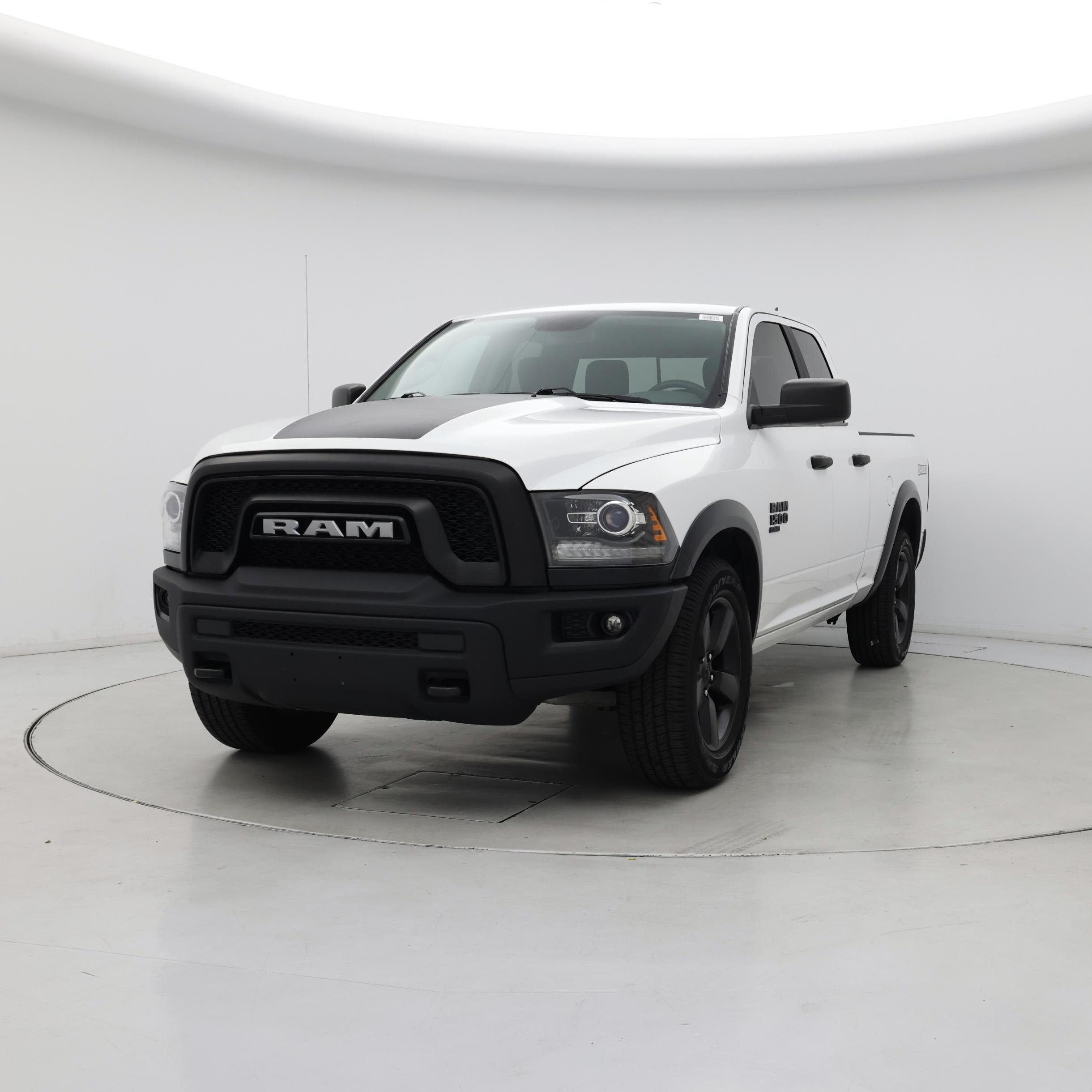 Thumbnail: 2020 RAM 1500 Classic - 4