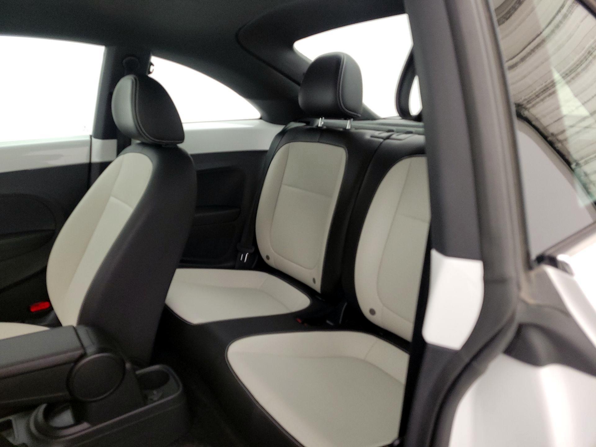 Thumbnail: 2019 Volkswagen Beetle - 19