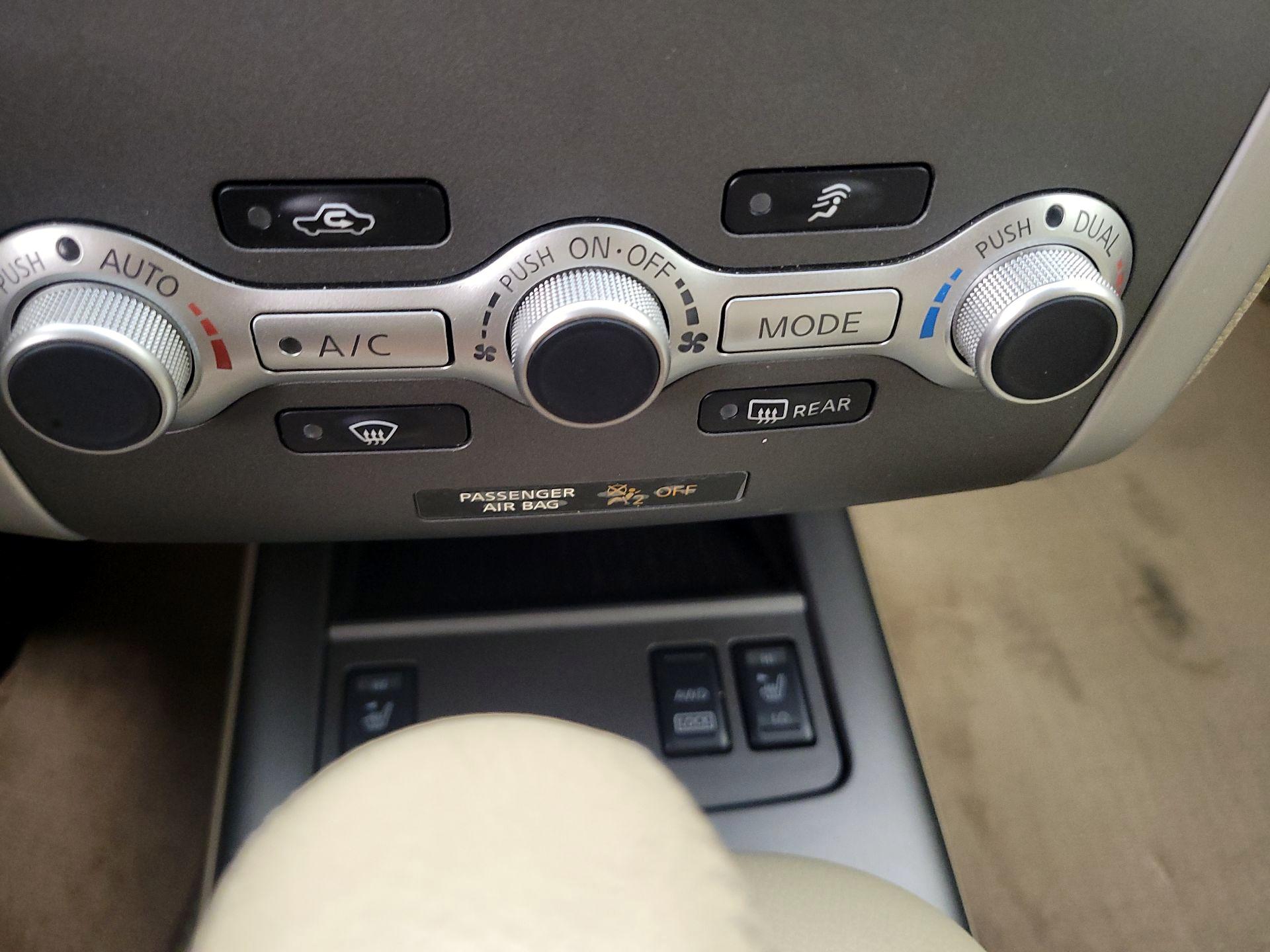 Thumbnail: 2014 Nissan Murano - 16