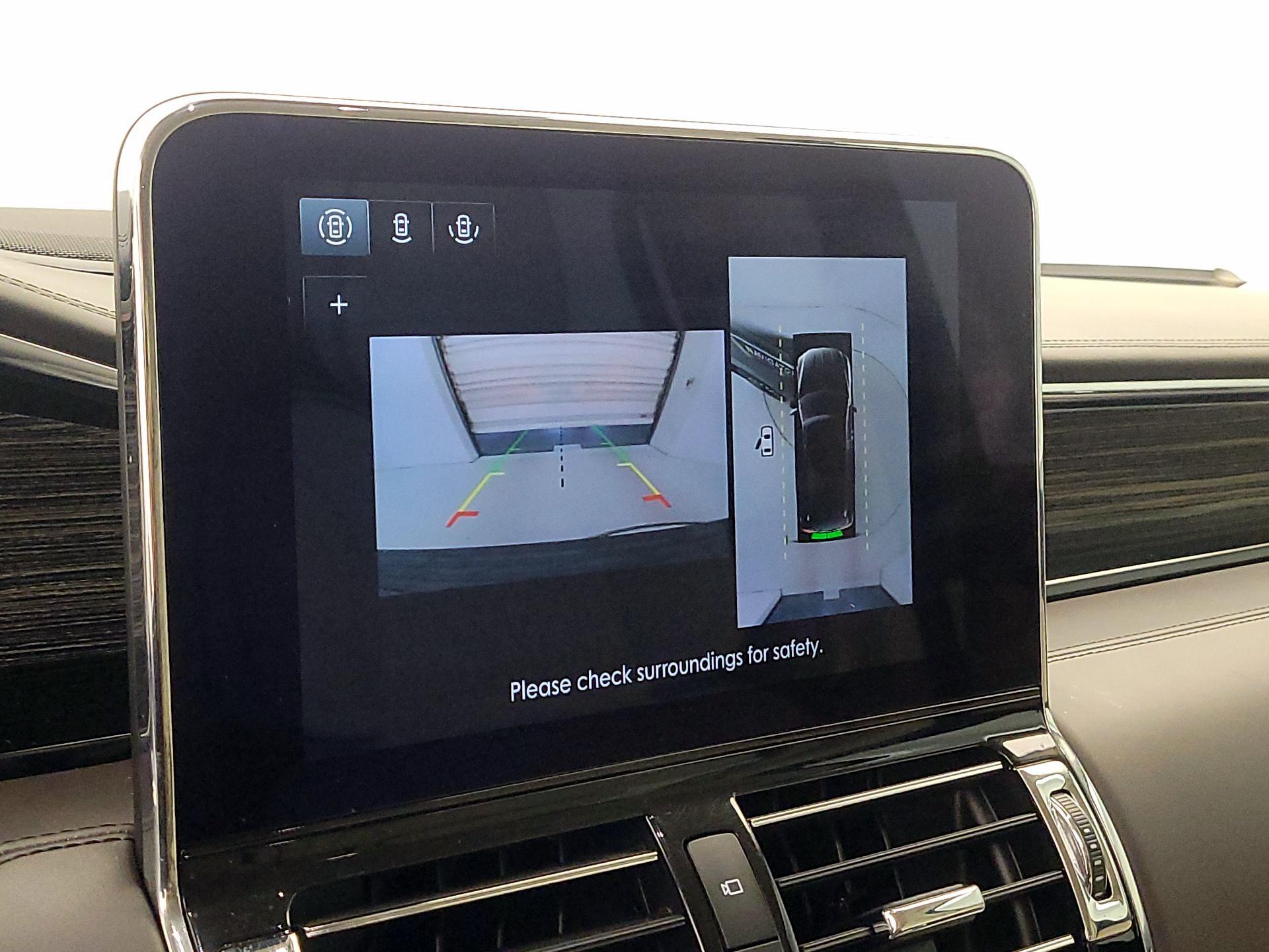 Thumbnail: 2020 Lincoln Navigator - 15