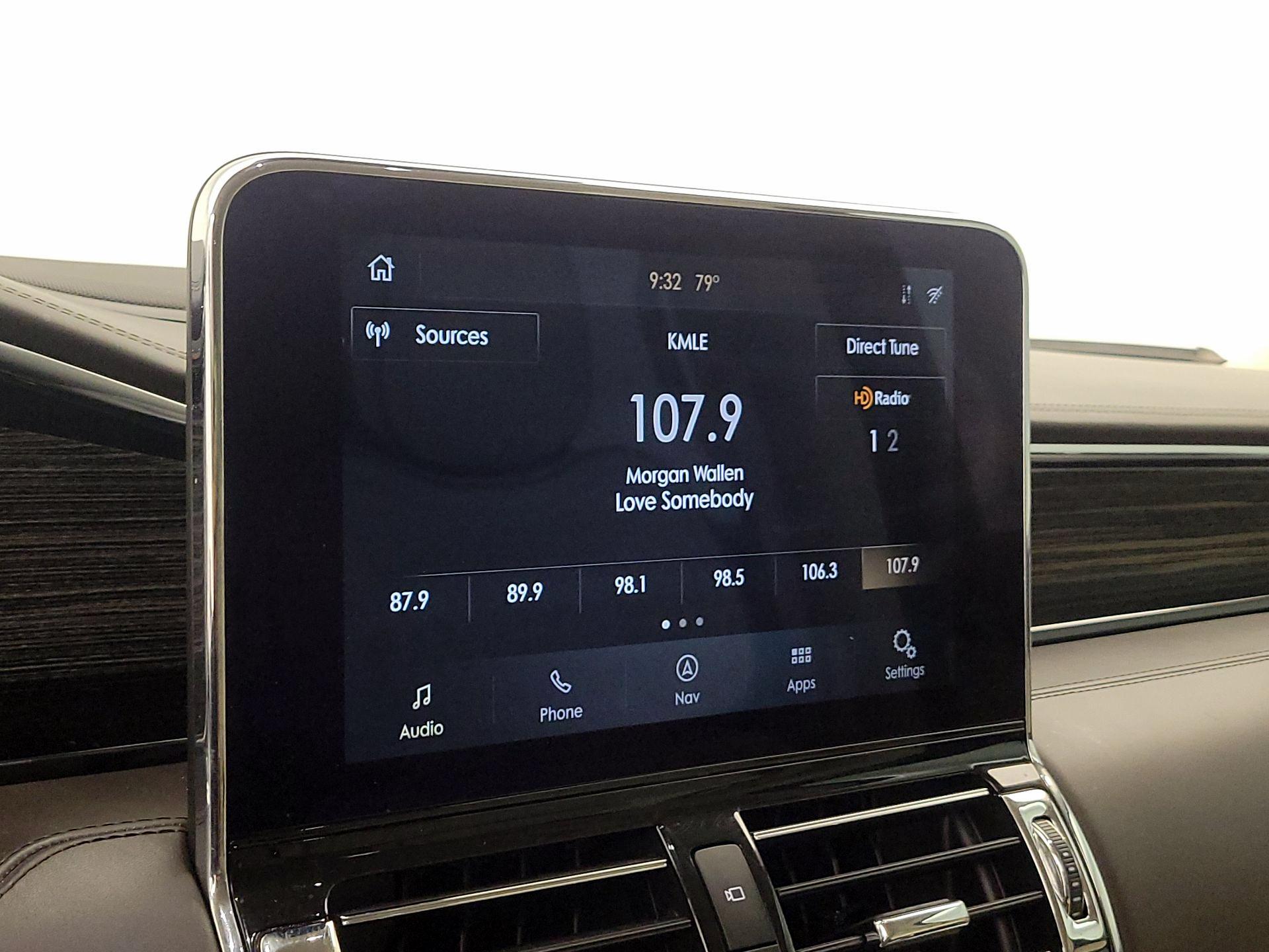 Thumbnail: 2020 Lincoln Navigator - 16