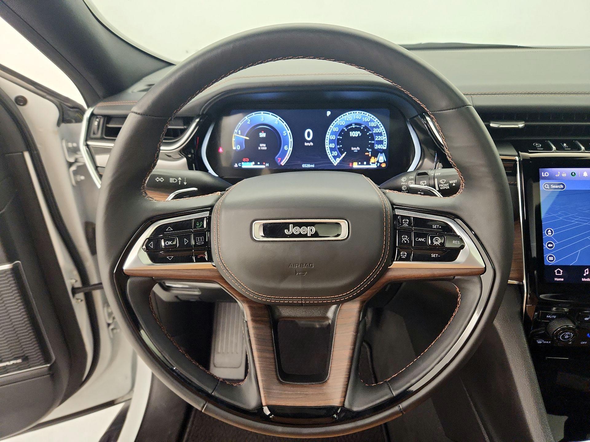 Thumbnail: 2024 Jeep Grand Cherokee L - 10