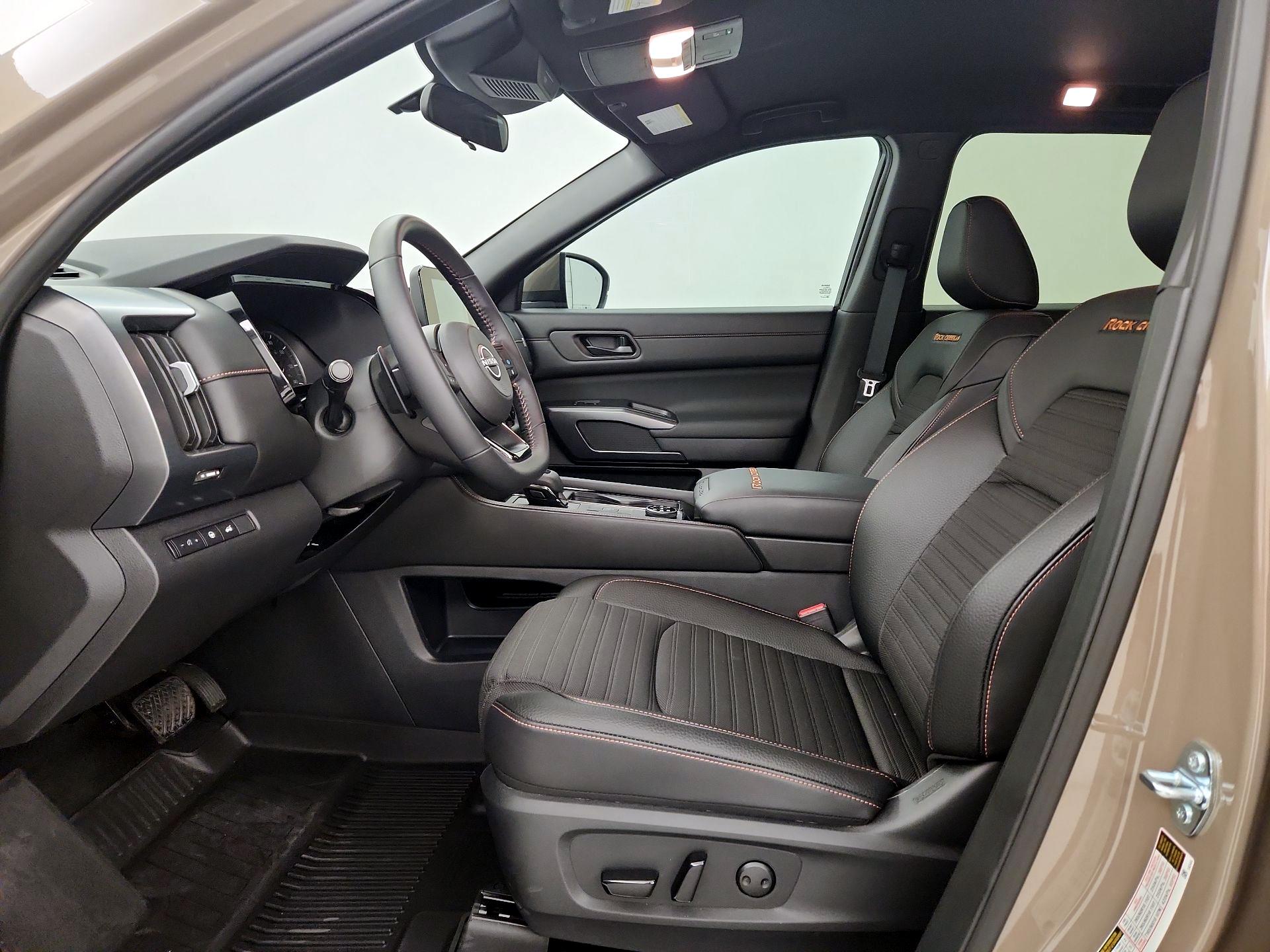 Thumbnail: 2025 Nissan Pathfinder - 11