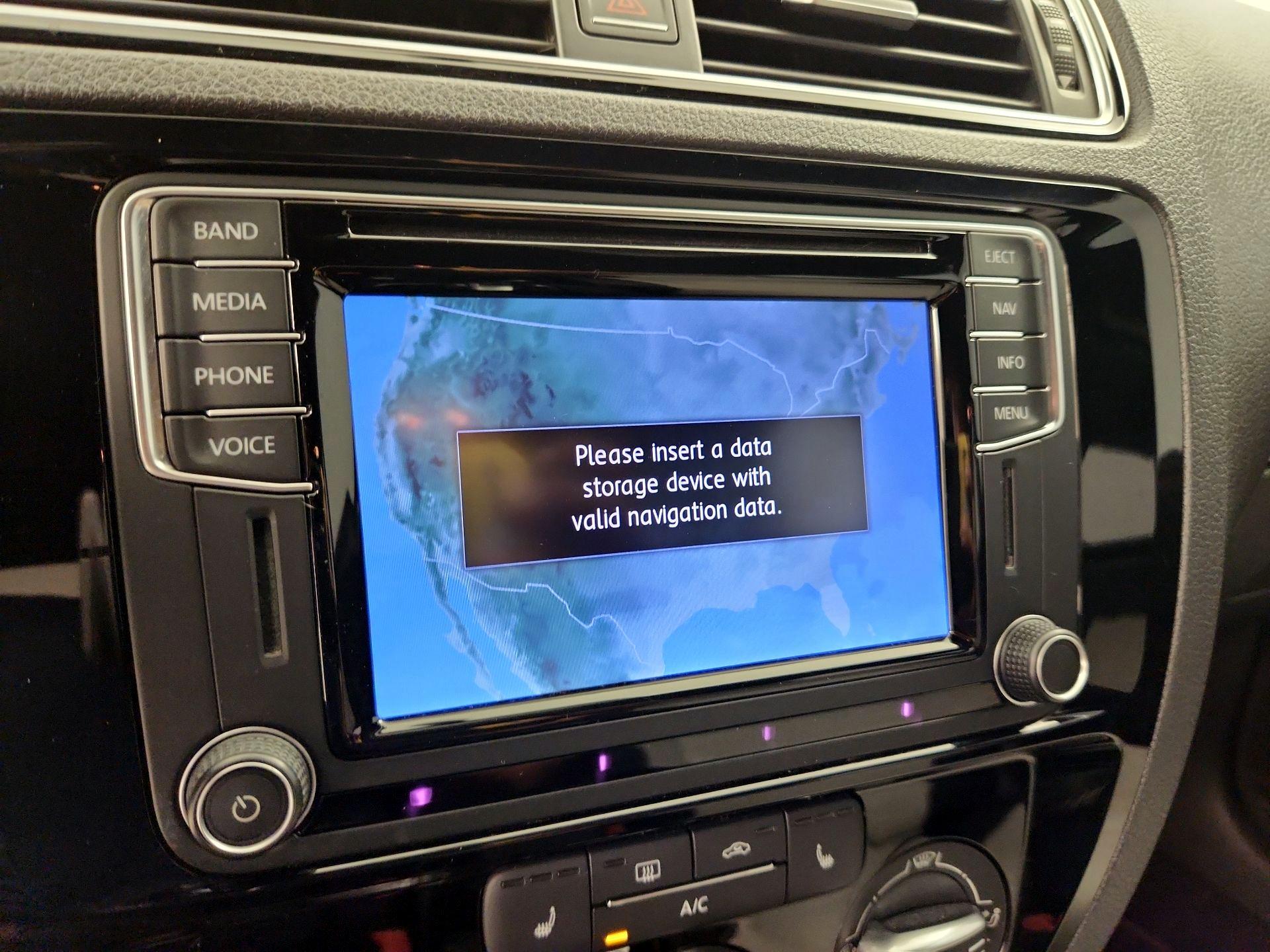 Thumbnail: 2016 Volkswagen Jetta - 14