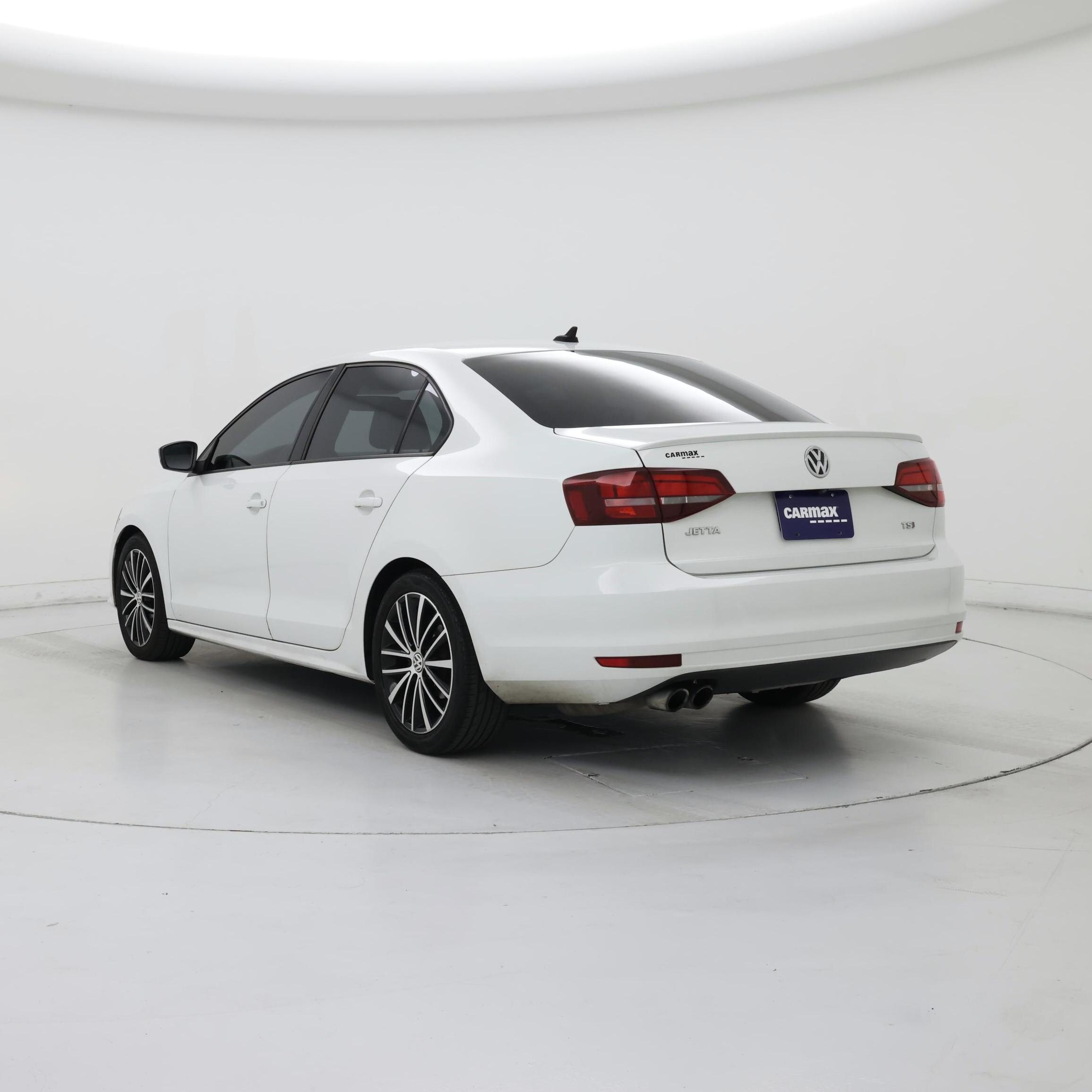Thumbnail: 2016 Volkswagen Jetta - 2