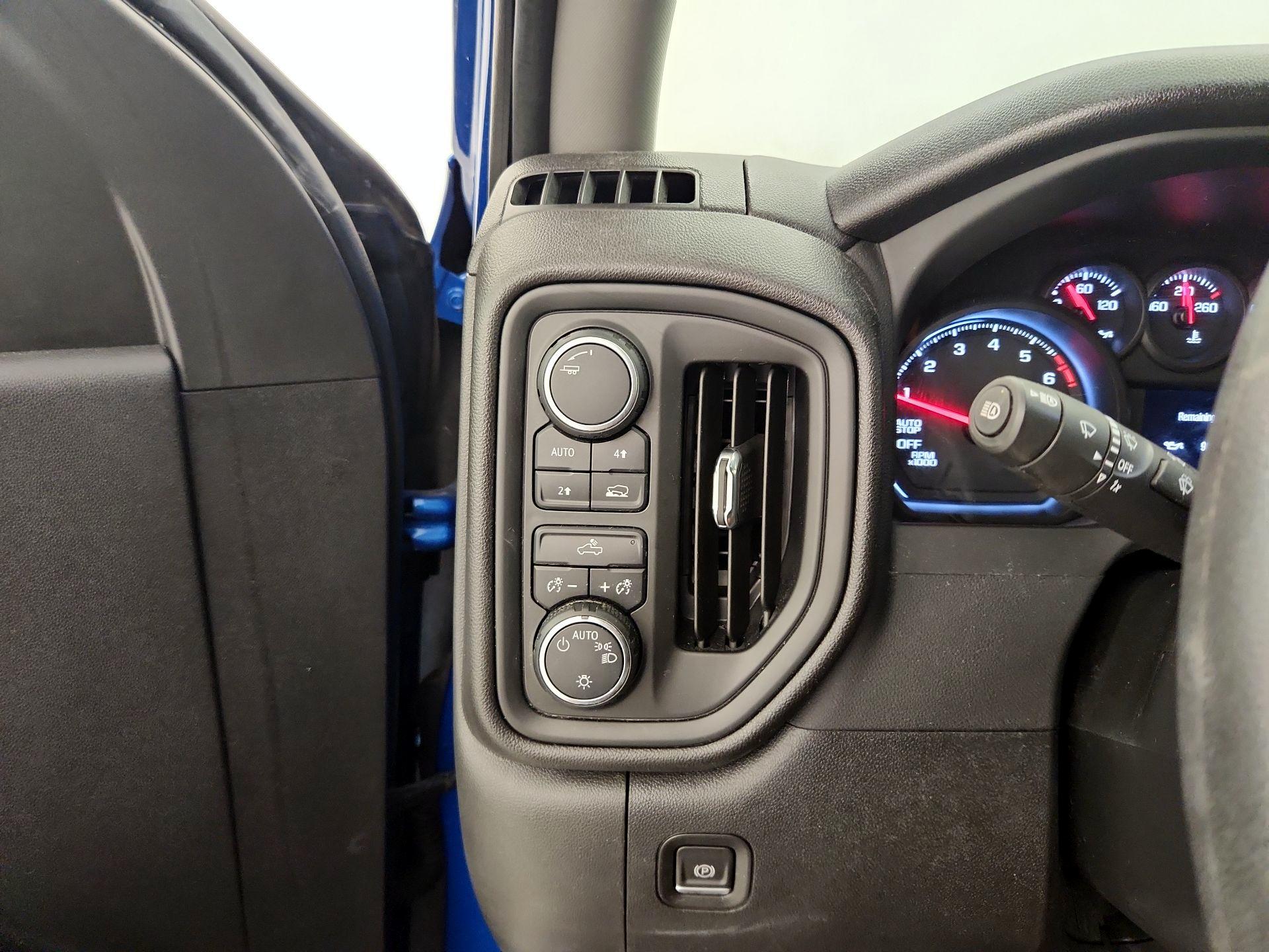 Thumbnail: 2022 Chevrolet Silverado 1500 - 13