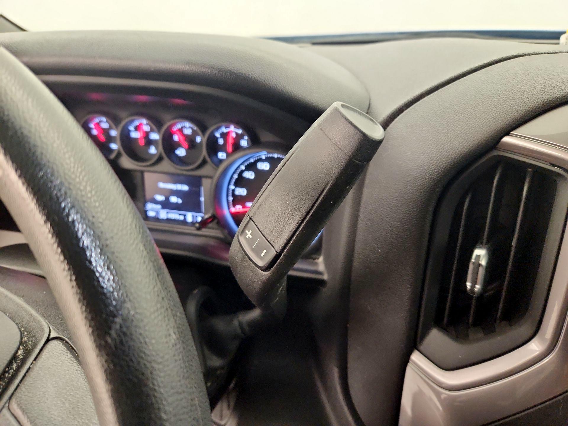 Thumbnail: 2022 Chevrolet Silverado 1500 - 17