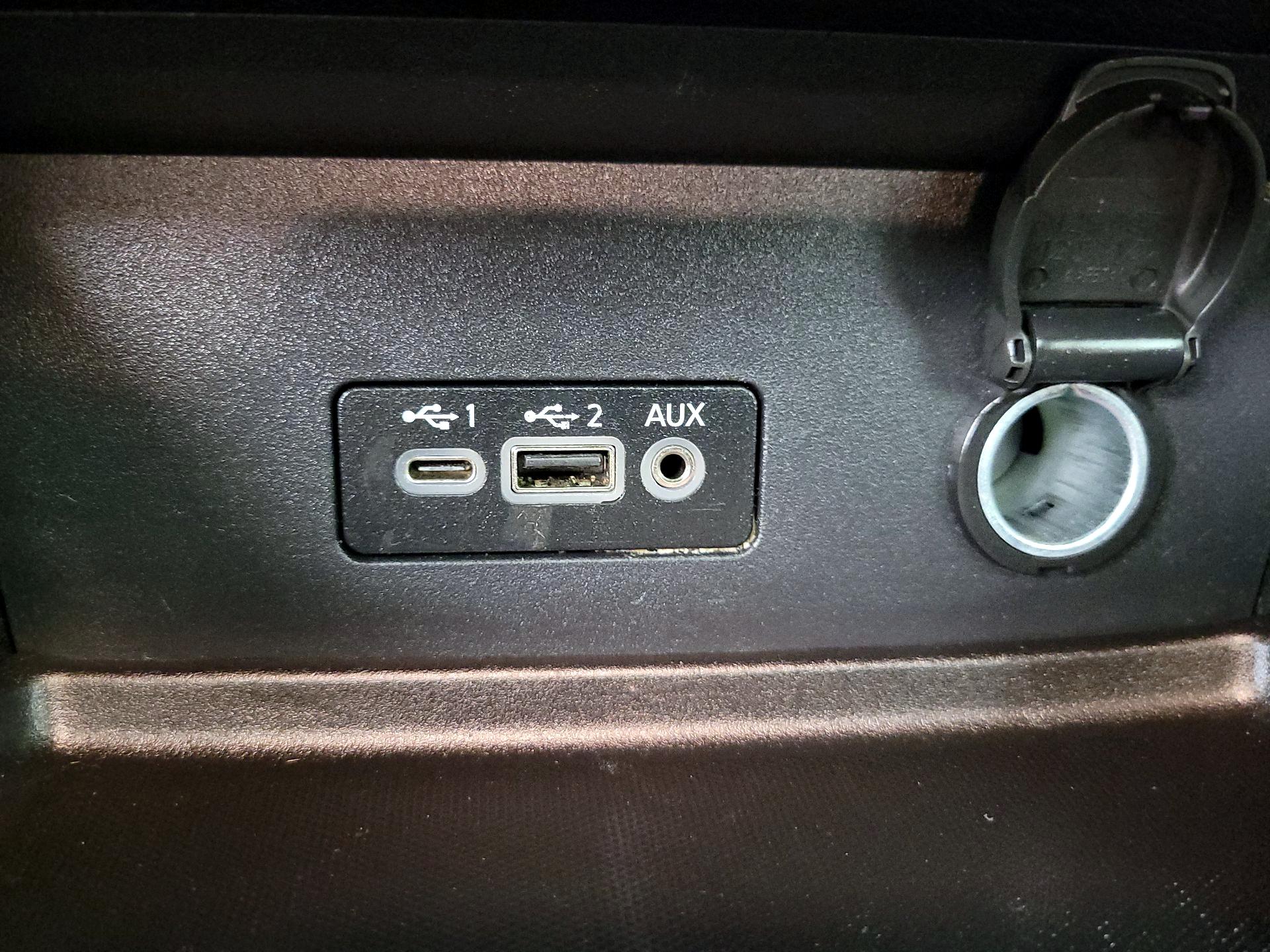 Thumbnail: 2021 Nissan Sentra - 18