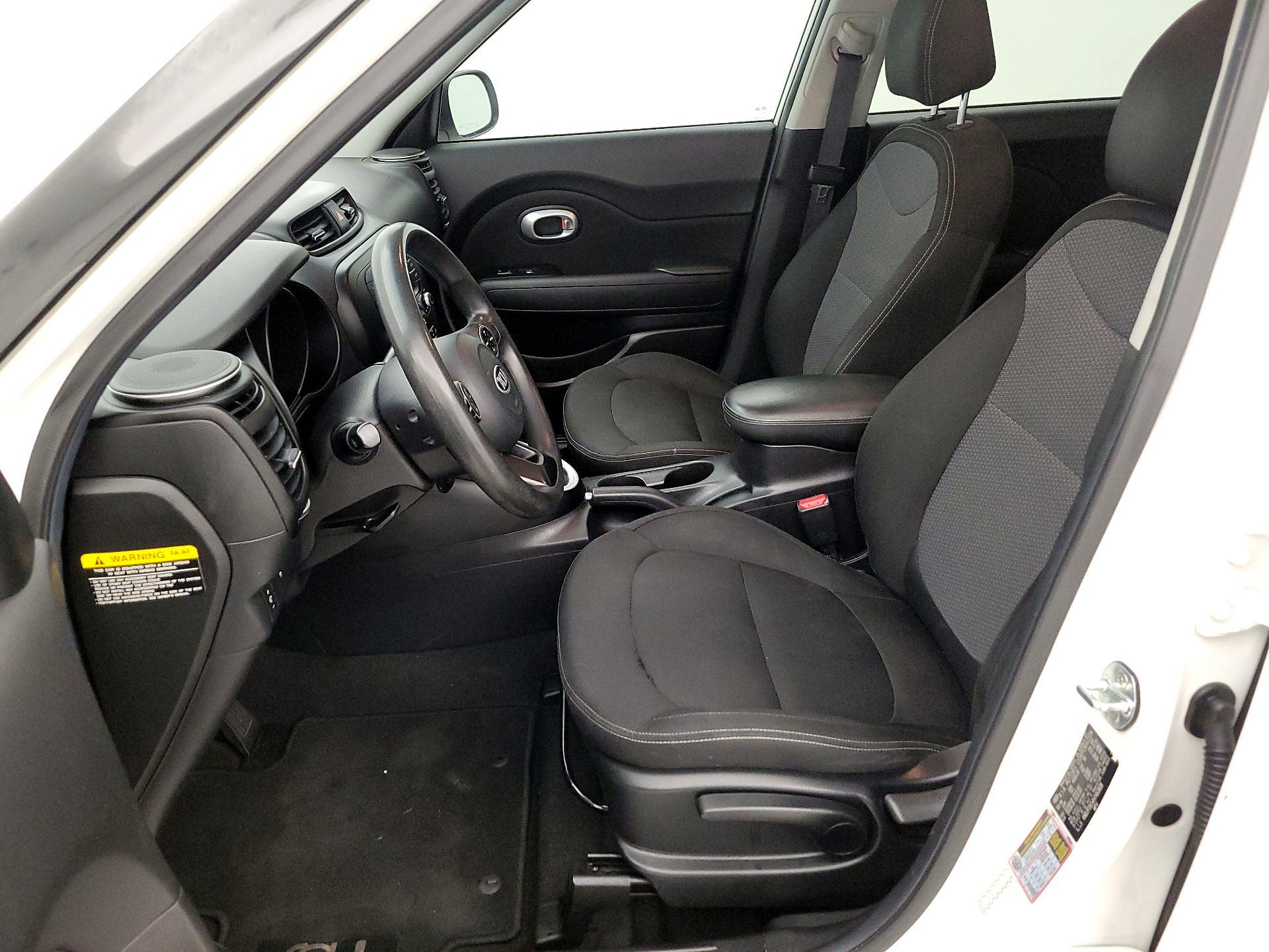 Thumbnail: 2017 Kia Soul - 11
