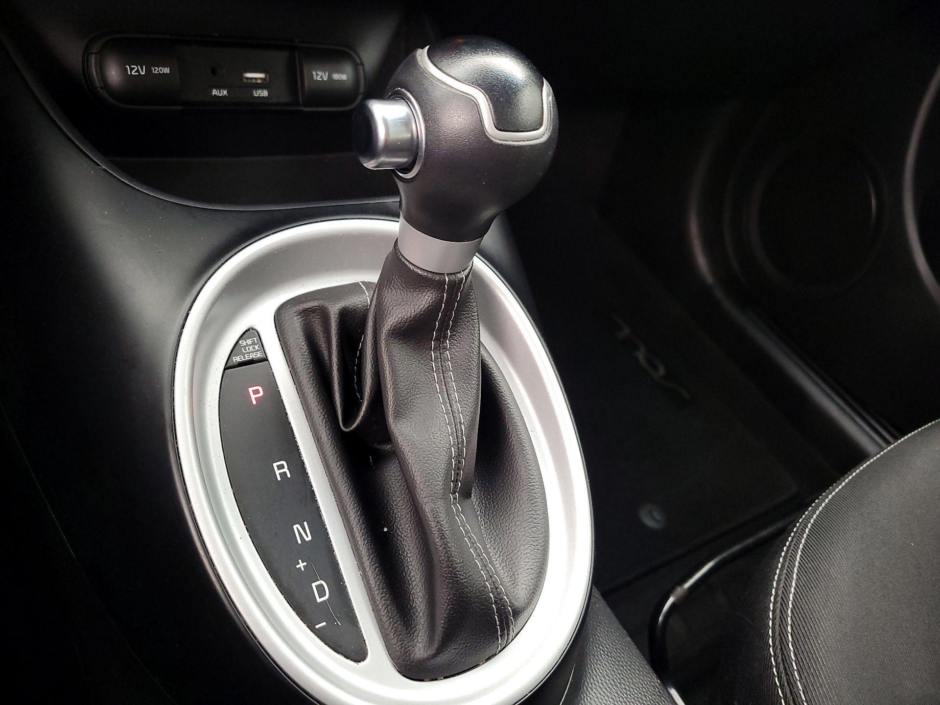 Thumbnail: 2017 Kia Soul - 17