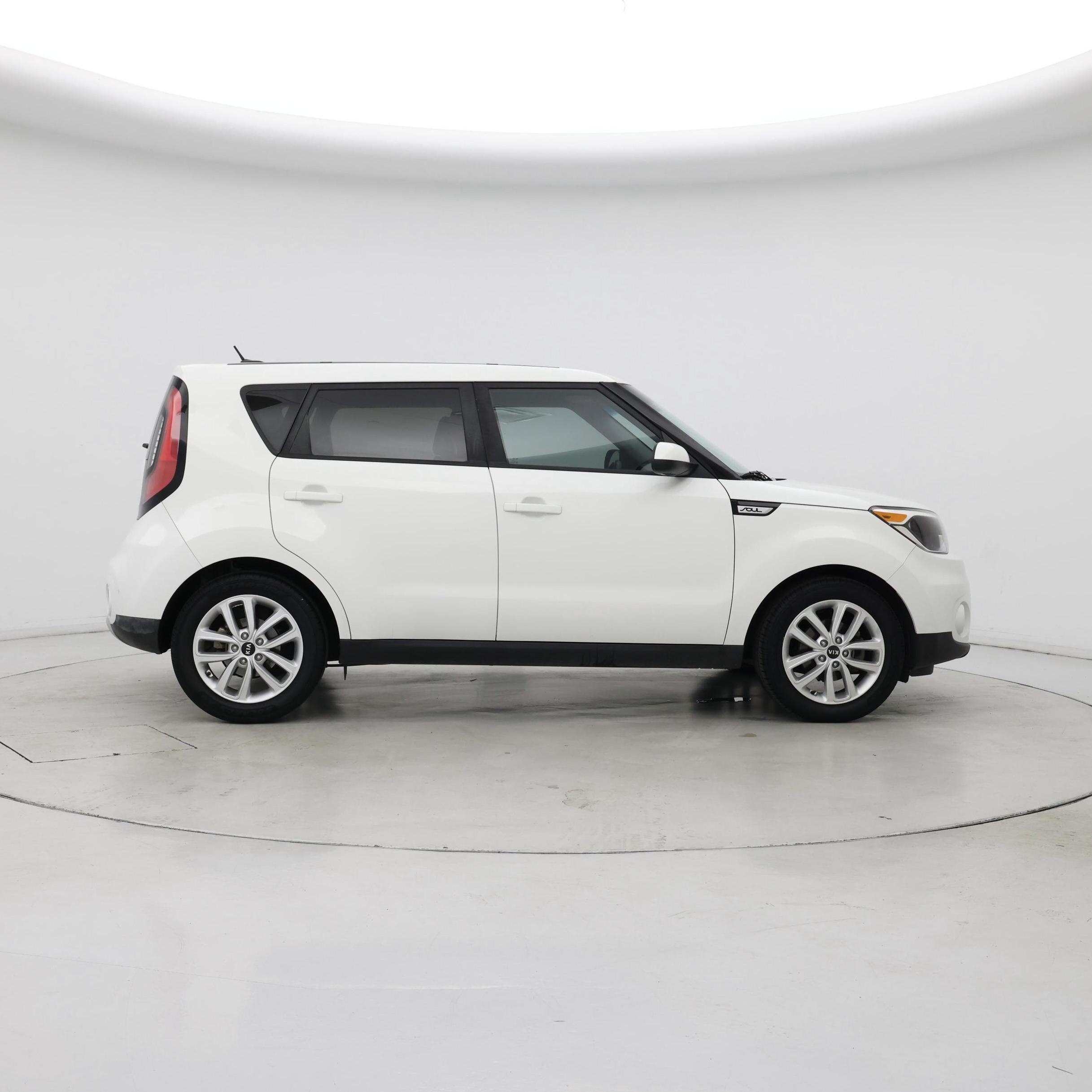 Thumbnail: 2017 Kia Soul - 7