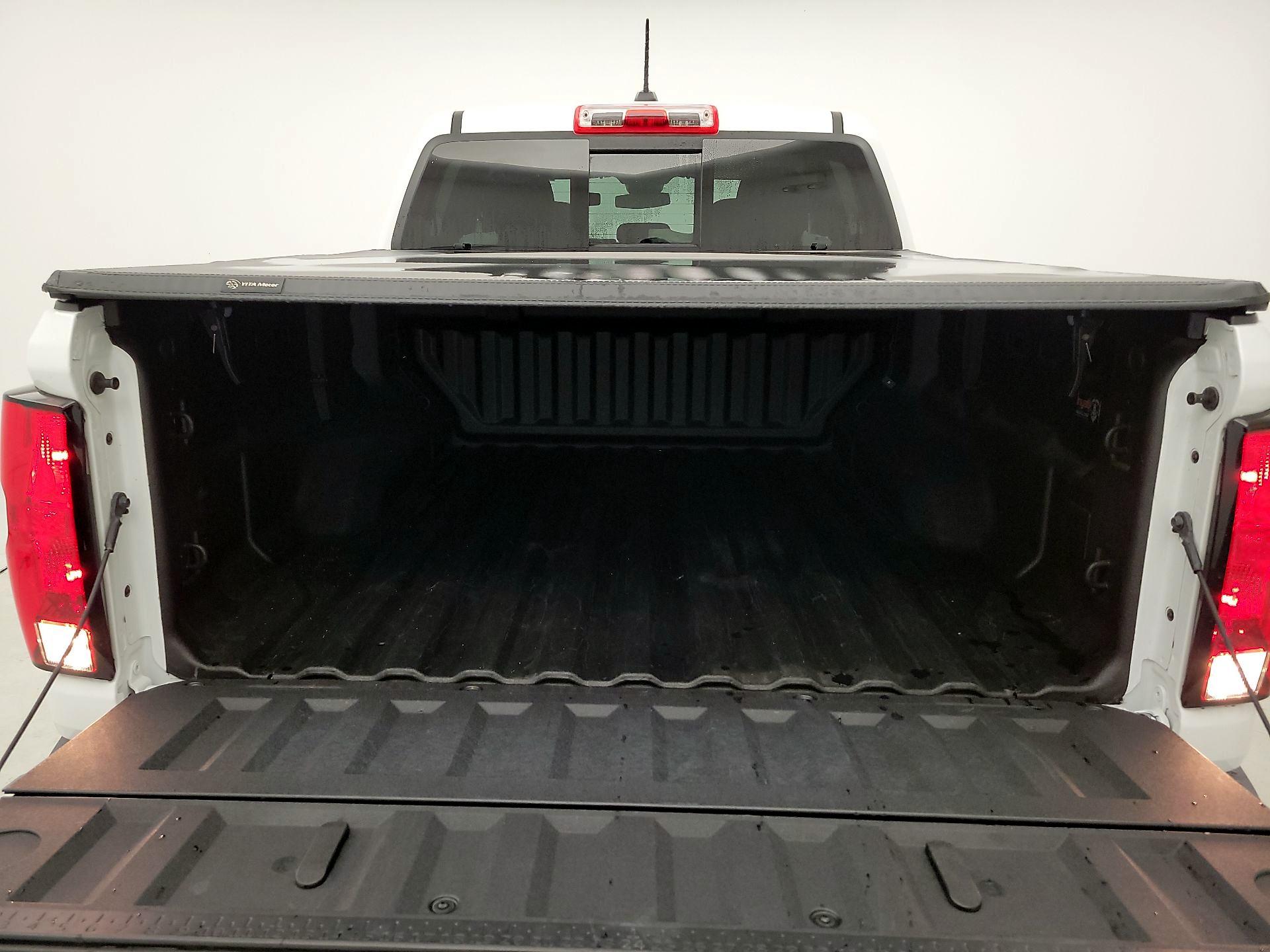 Thumbnail: 2024 Chevrolet Colorado - 20
