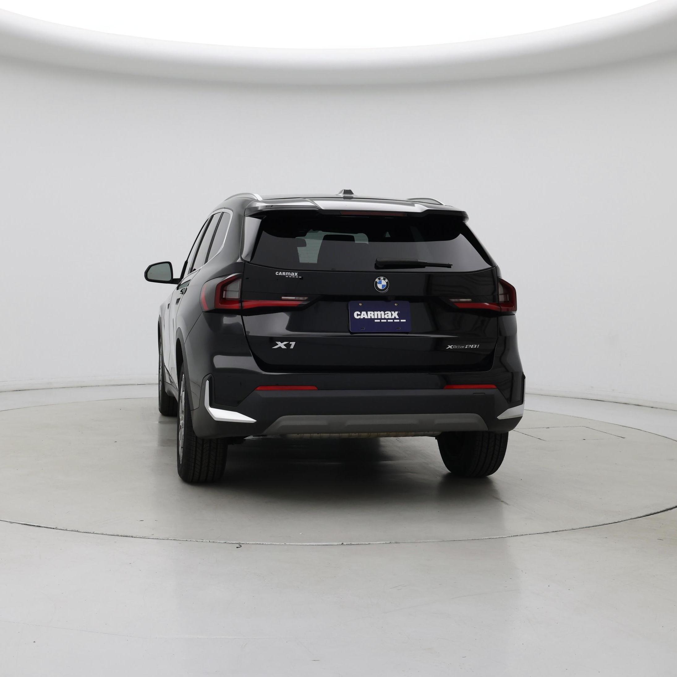 Thumbnail: 2023 BMW X1 - 6