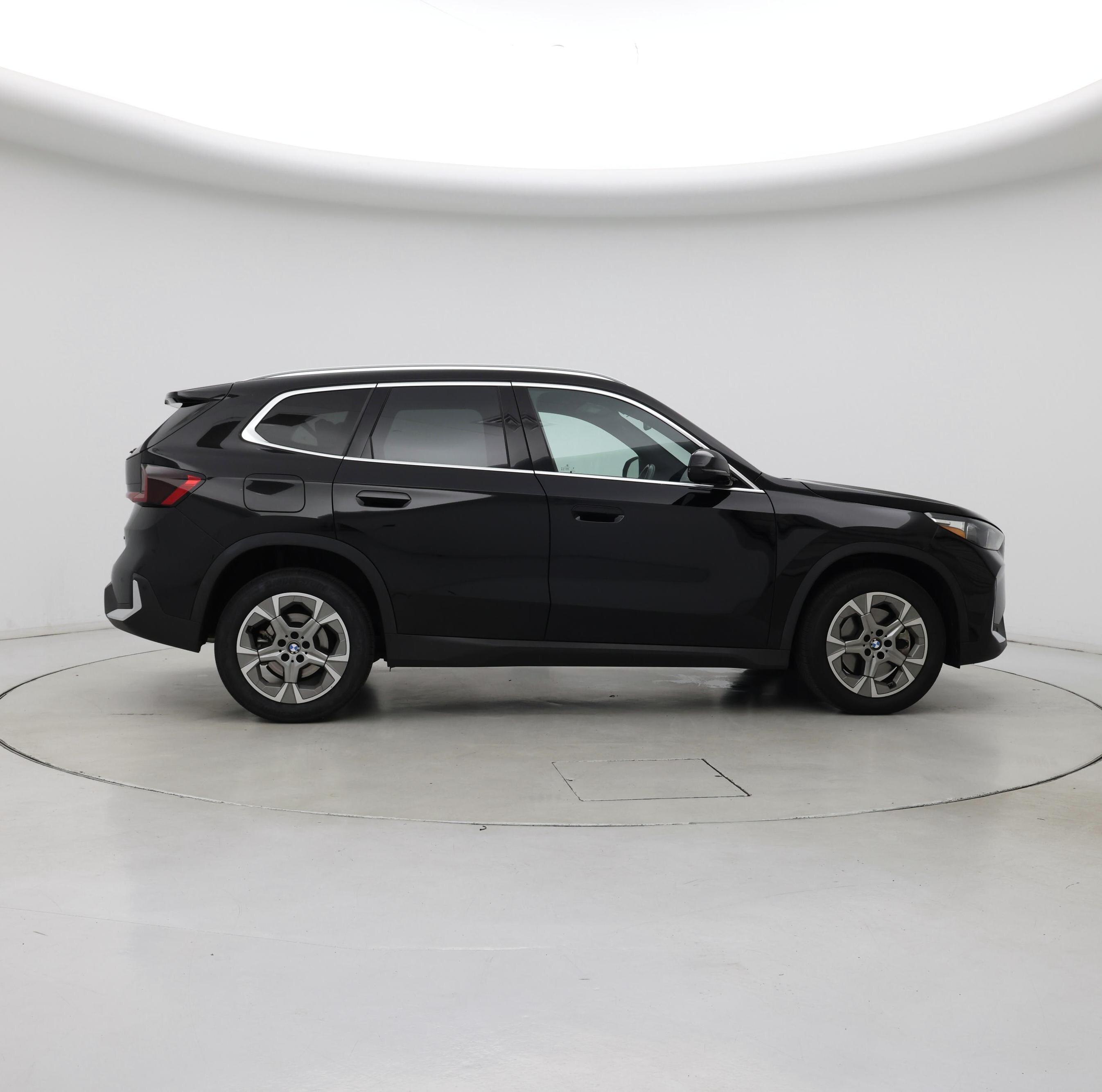 Thumbnail: 2023 BMW X1 - 7