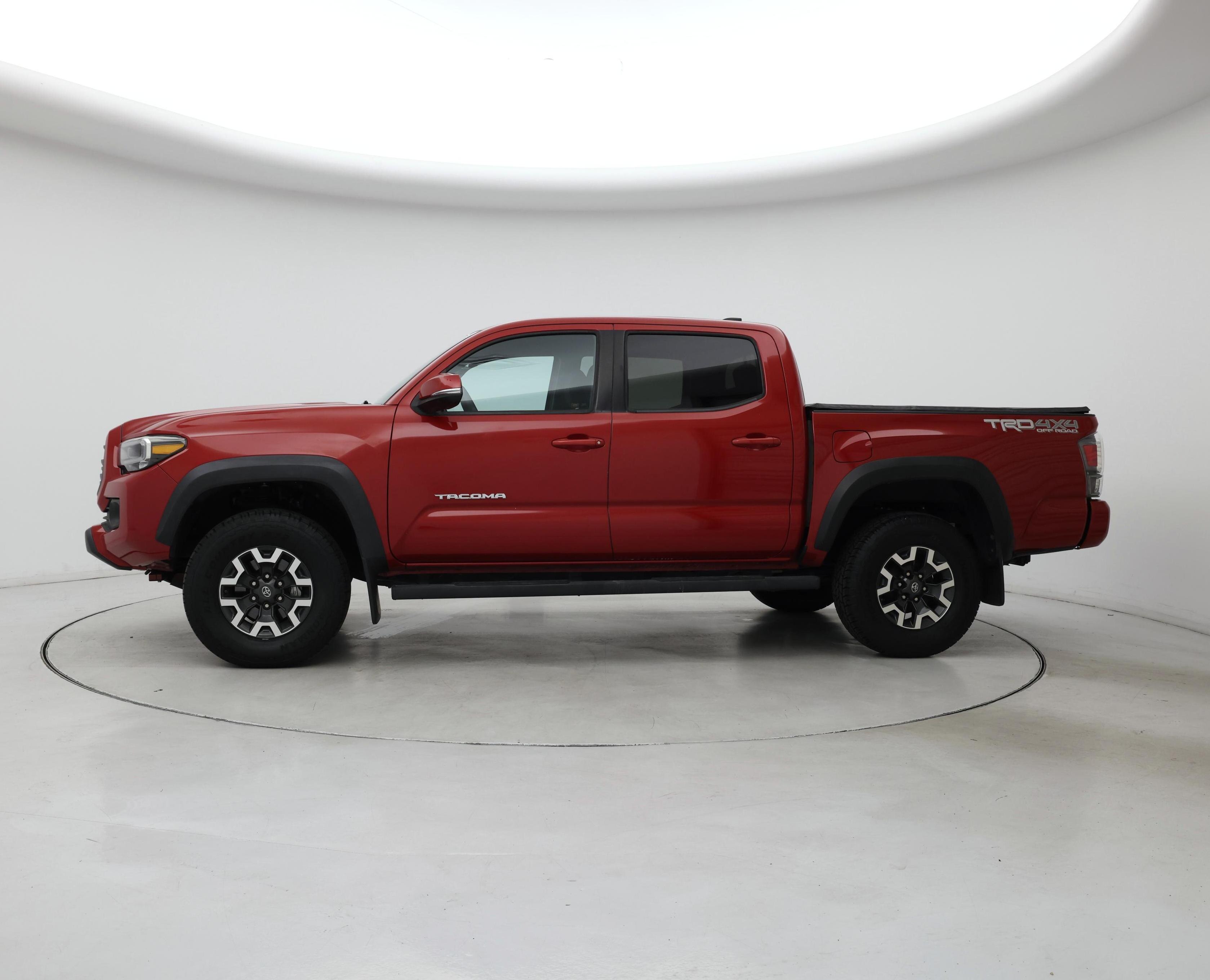 Thumbnail: 2020 Toyota Tacoma - 3