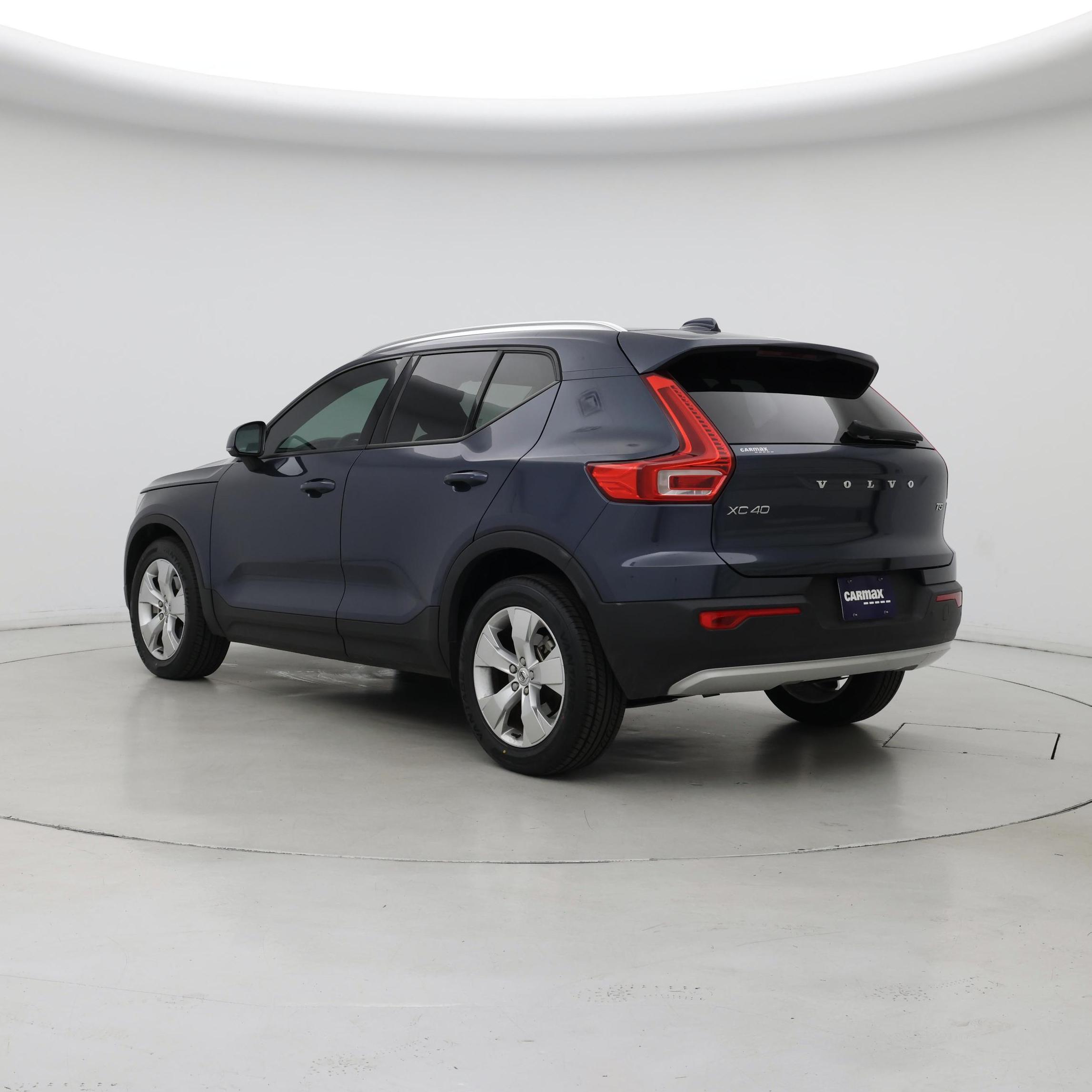 Thumbnail: 2021 Volvo XC40 - 2