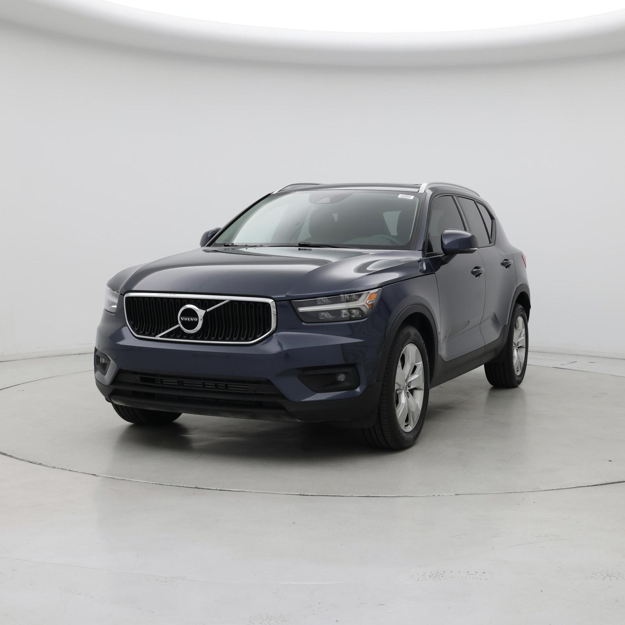 Thumbnail: 2021 Volvo XC40 - 4