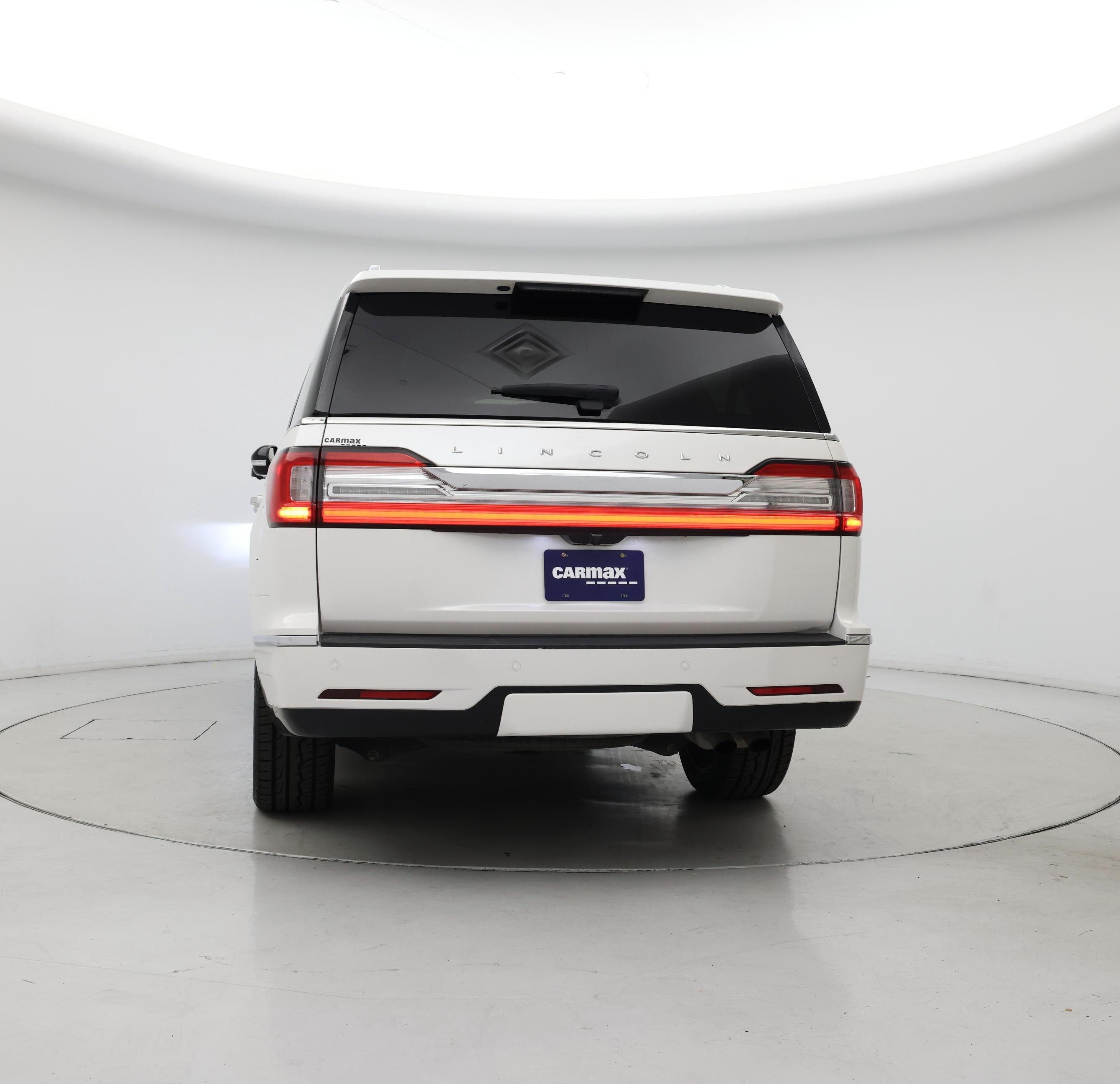 Thumbnail: 2019 Lincoln Navigator L - 6