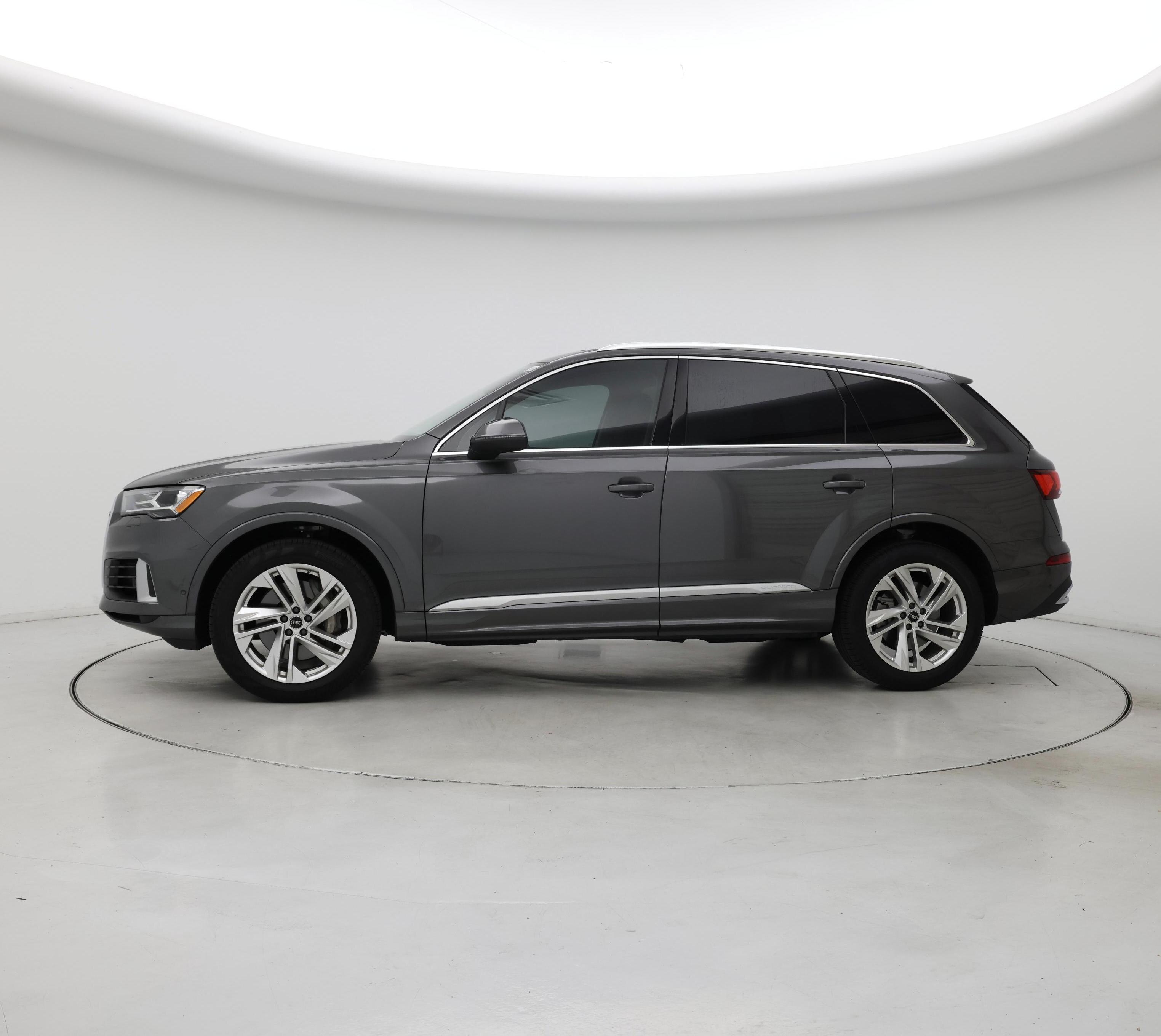 Thumbnail: 2023 Audi Q7 - 3