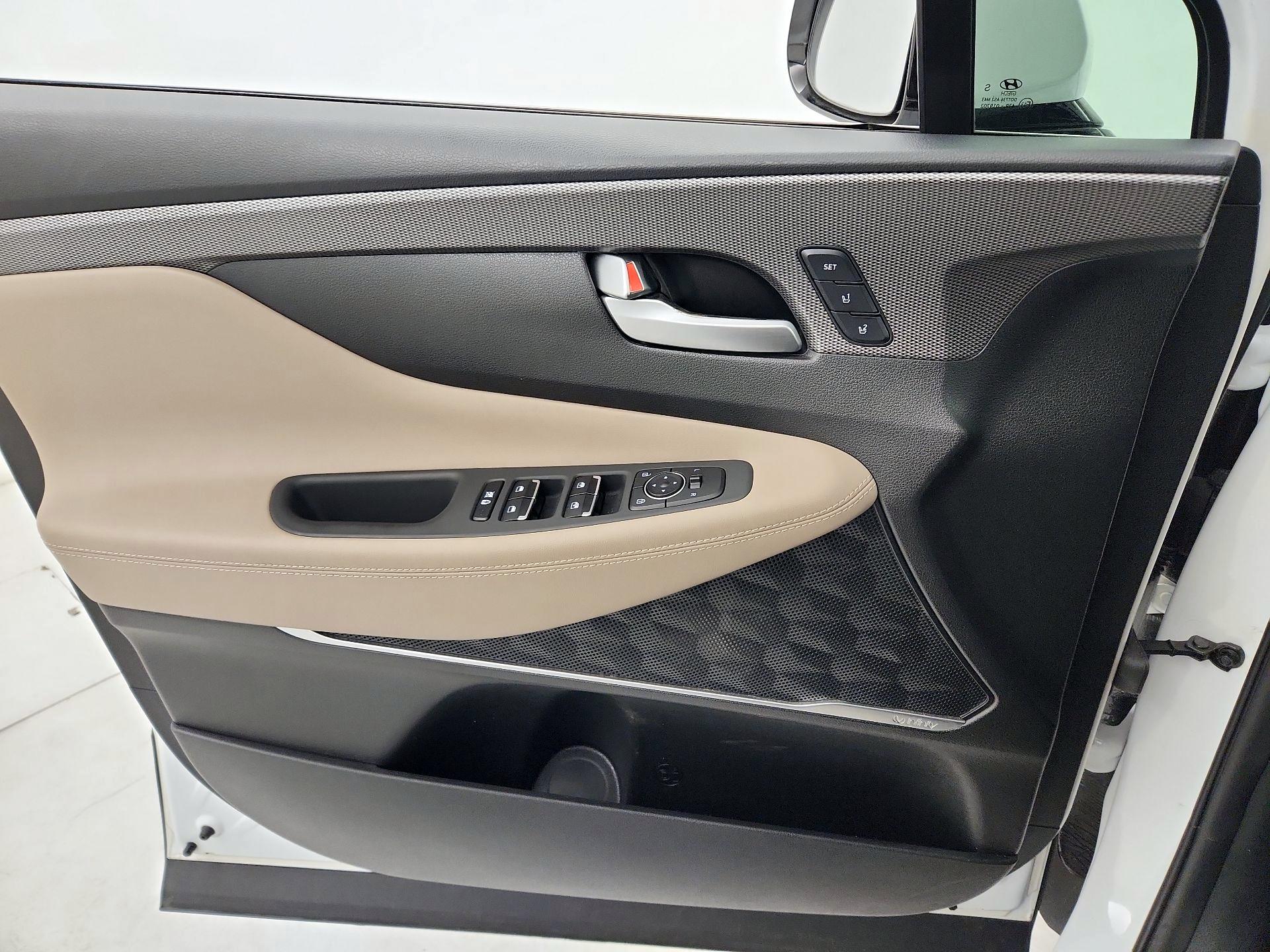 Thumbnail: 2020 Hyundai Santa Fe - 12