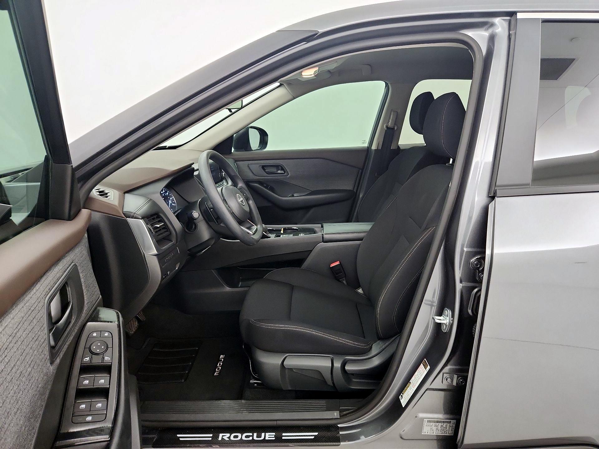Thumbnail: 2023 Nissan Rogue - 11